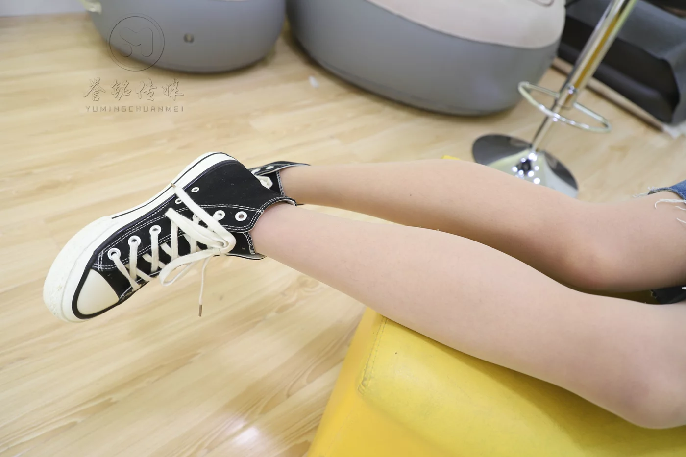 图片[23]-[誉铭传媒]袜足摄影 2019年 NO.026 肉丝诱惑[135P] – 速更版-美库