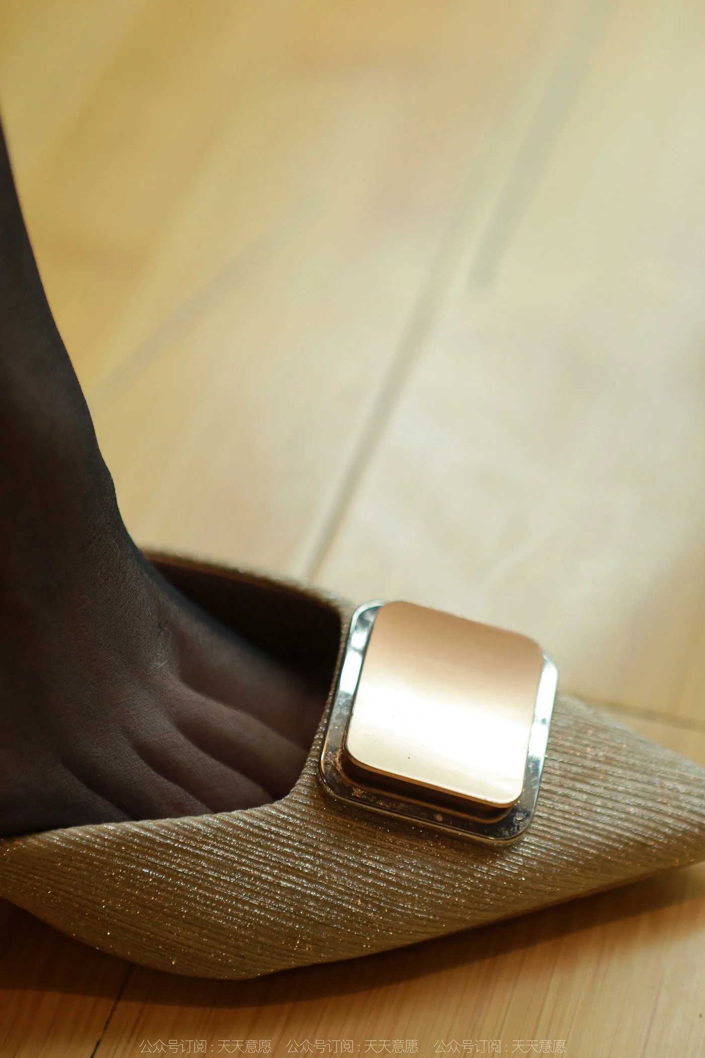 图片[20]-[IESS异思趣向] 2022.05.08 丝享家1082：小宝《红裙女神》[77P] – 速更版-美库