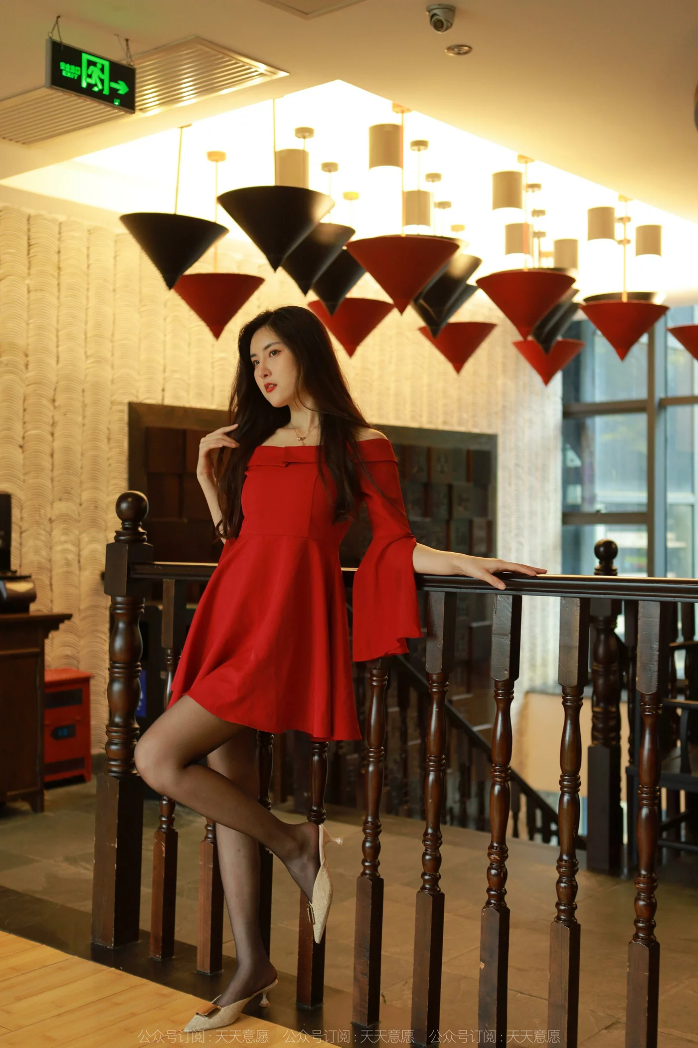 图片[64]-[IESS异思趣向] 2022.05.08 丝享家1082：小宝《红裙女神》[77P] – 速更版-美库