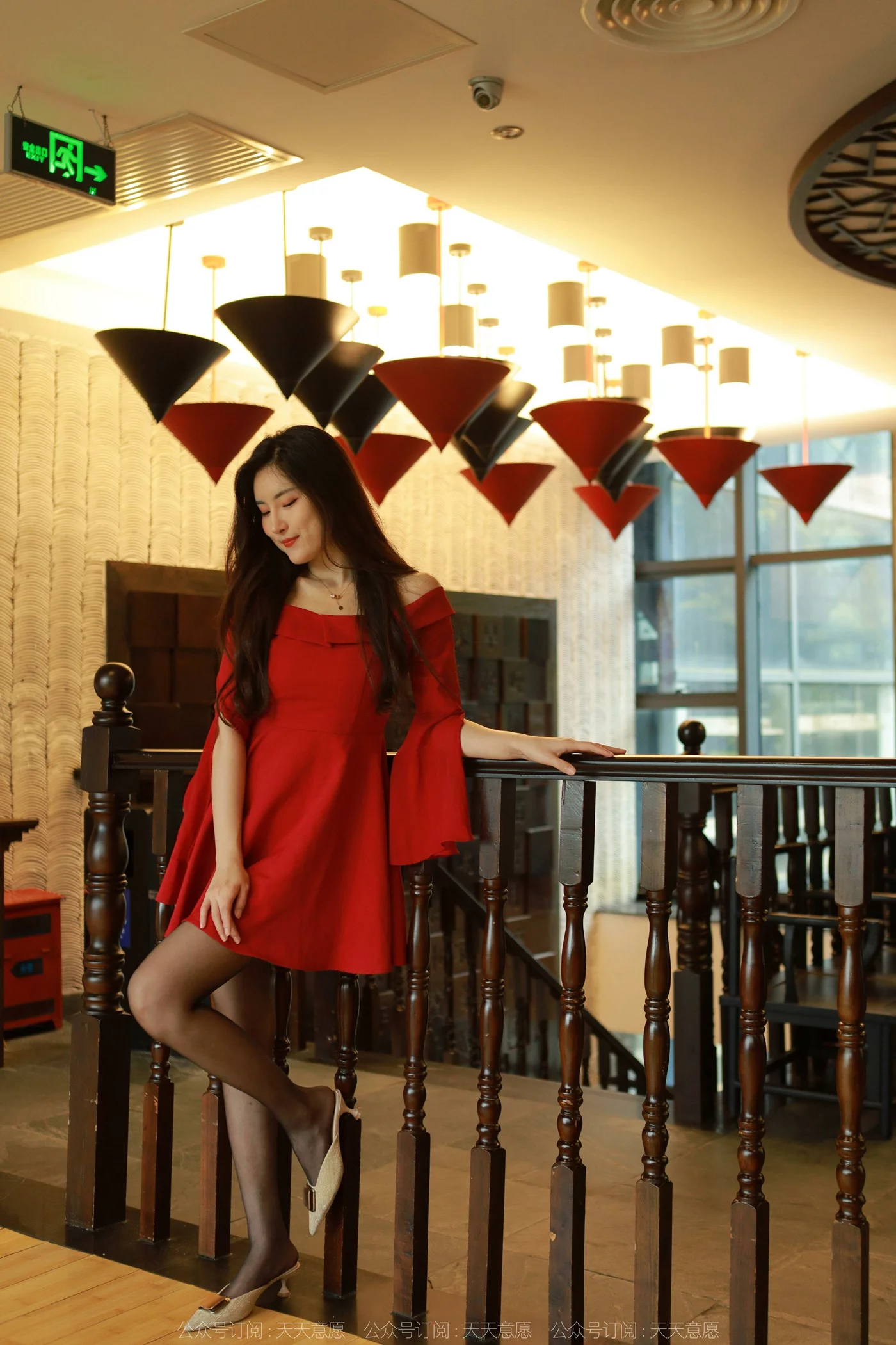 图片[67]-[IESS异思趣向] 2022.05.08 丝享家1082：小宝《红裙女神》[77P] – 速更版-美库