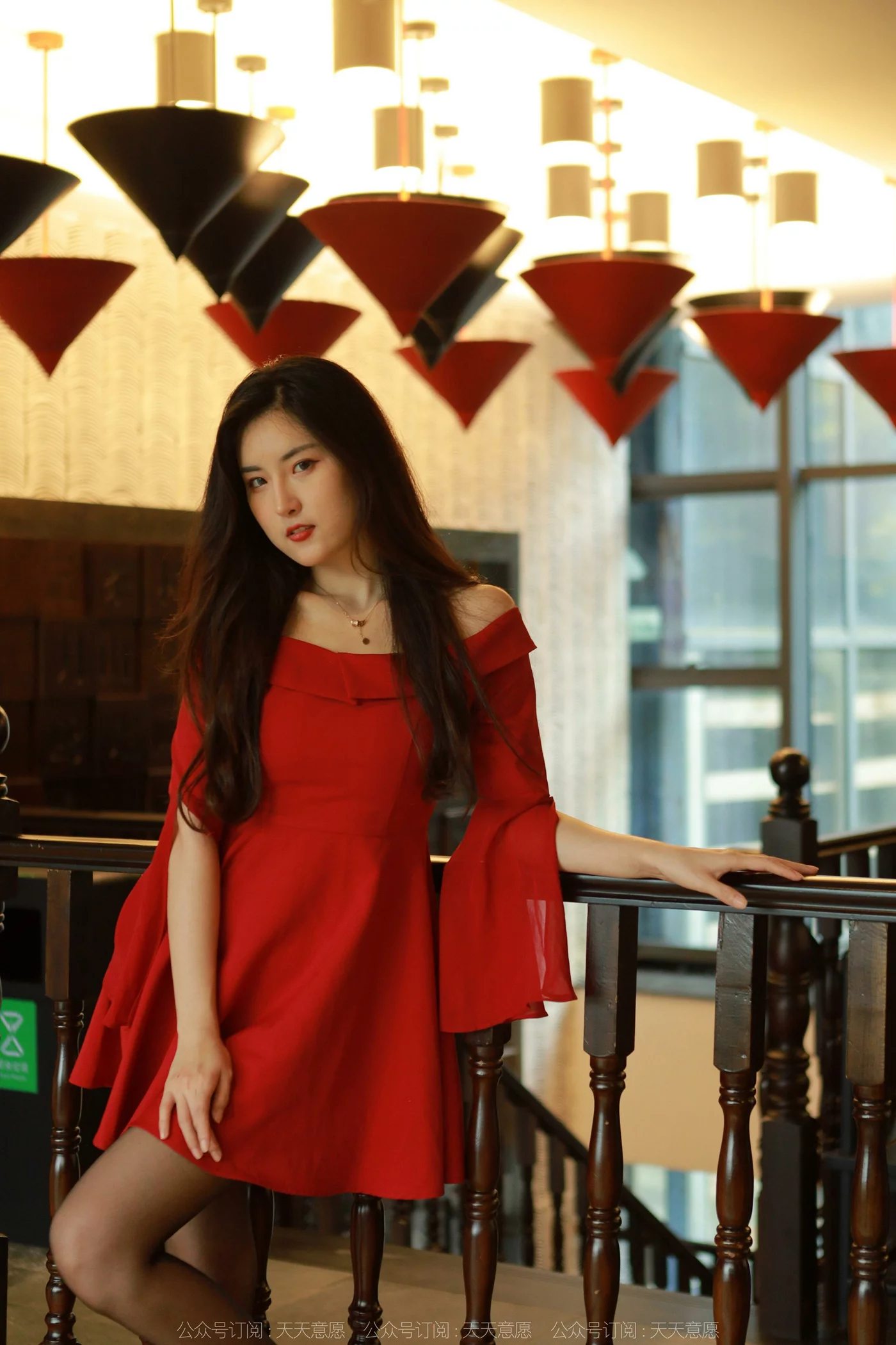 图片[68]-[IESS异思趣向] 2022.05.08 丝享家1082：小宝《红裙女神》[77P] – 速更版-美库