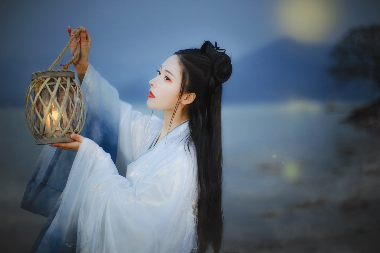 图片[12]-[YITUYU艺图语] 2021.10.28 海底月 葵花花花儿 [20P] – 速更版-美库