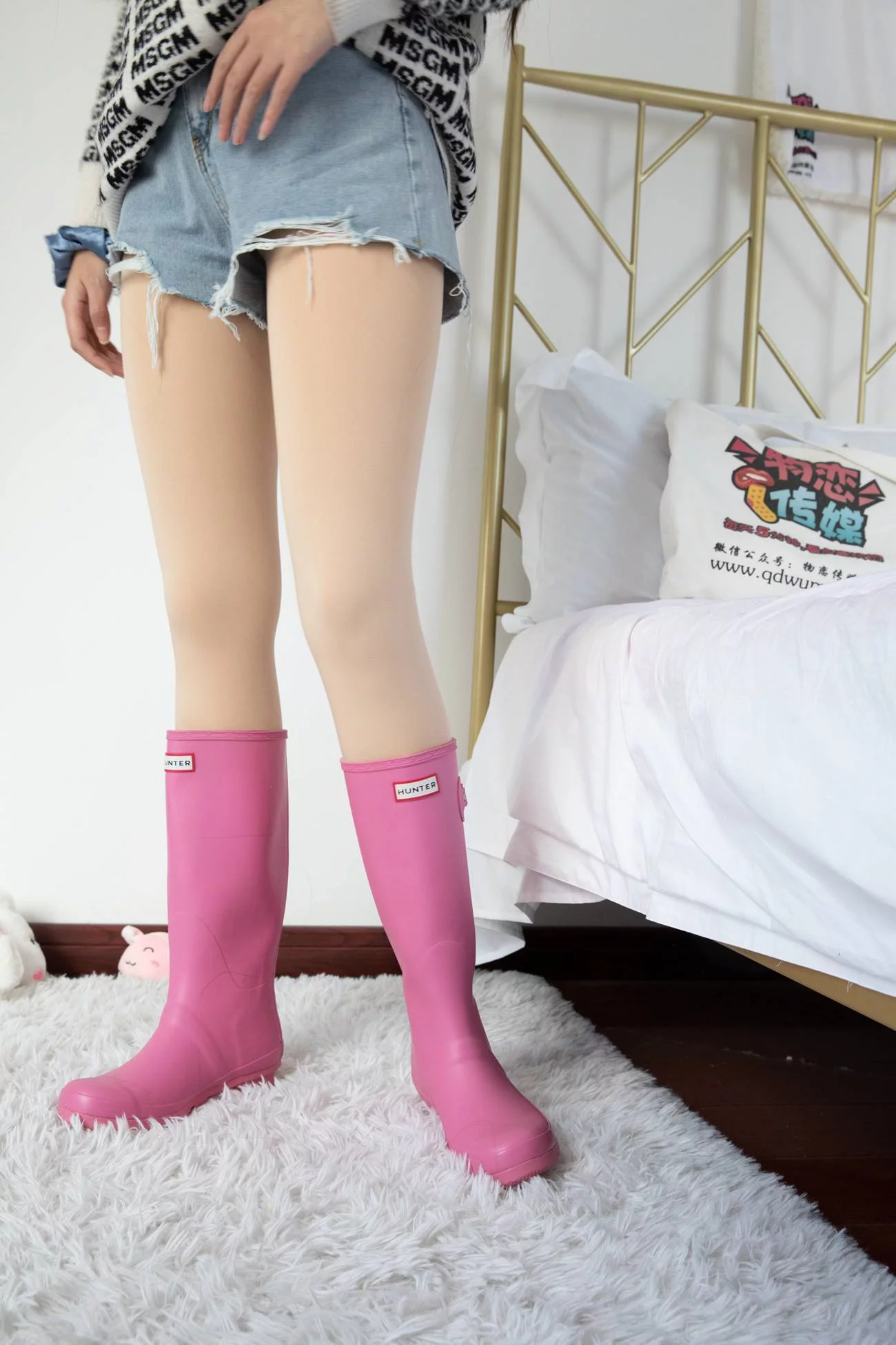 图片[35]-物恋传媒 NO.585 菲菲-那片海[183P] – 速更版-美库