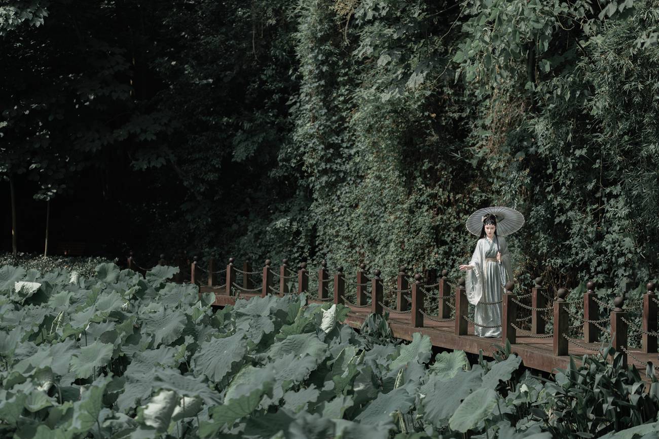 图片[23]-[YITUYU艺图语] 2021.10.29 碧波·黛玉 小昭 [22P] – 速更版-美库