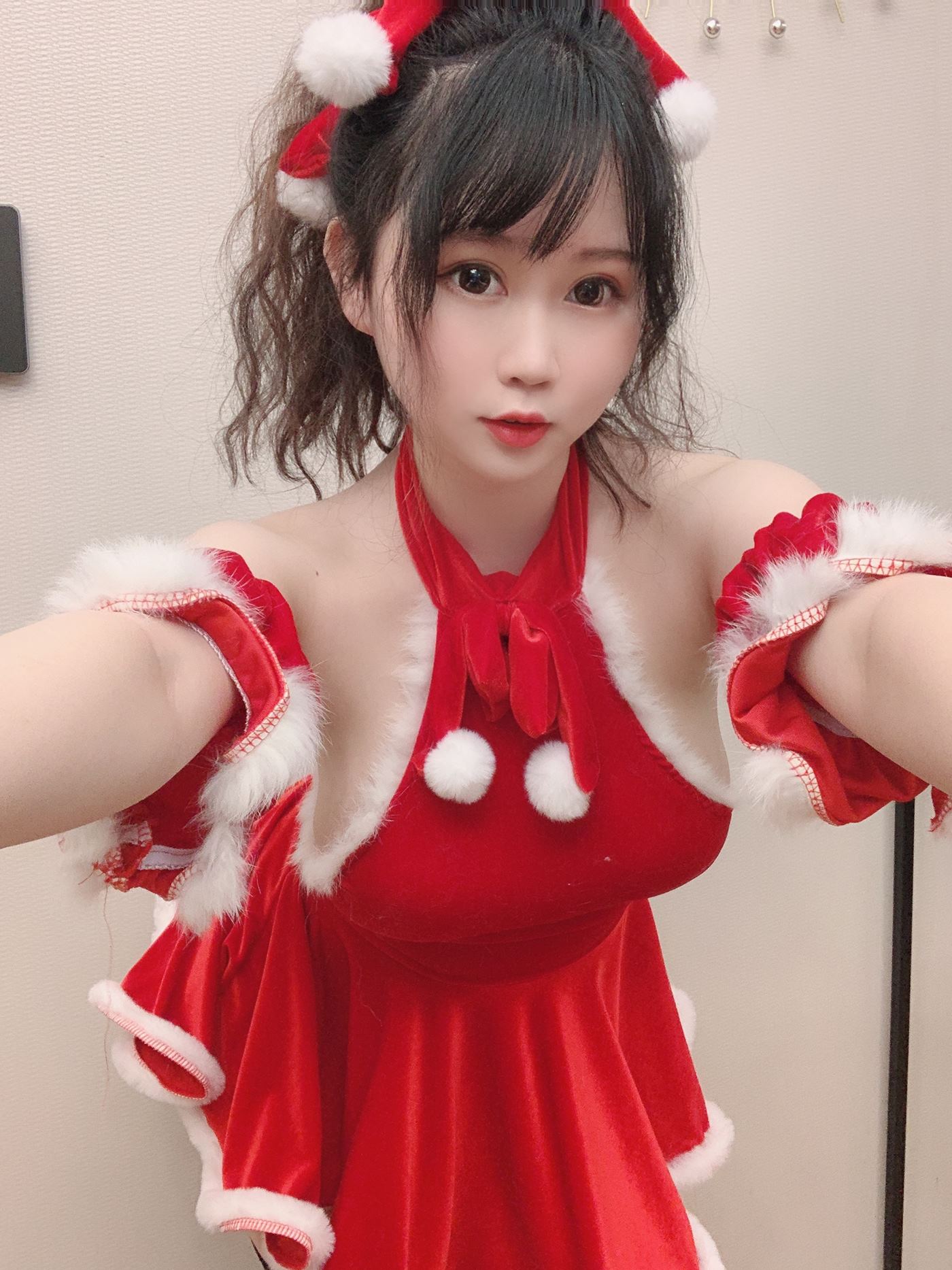 图片[14]-蜜桃少女是依酱呀 – 2020圣诞特辑[18P] – 速更版-美库