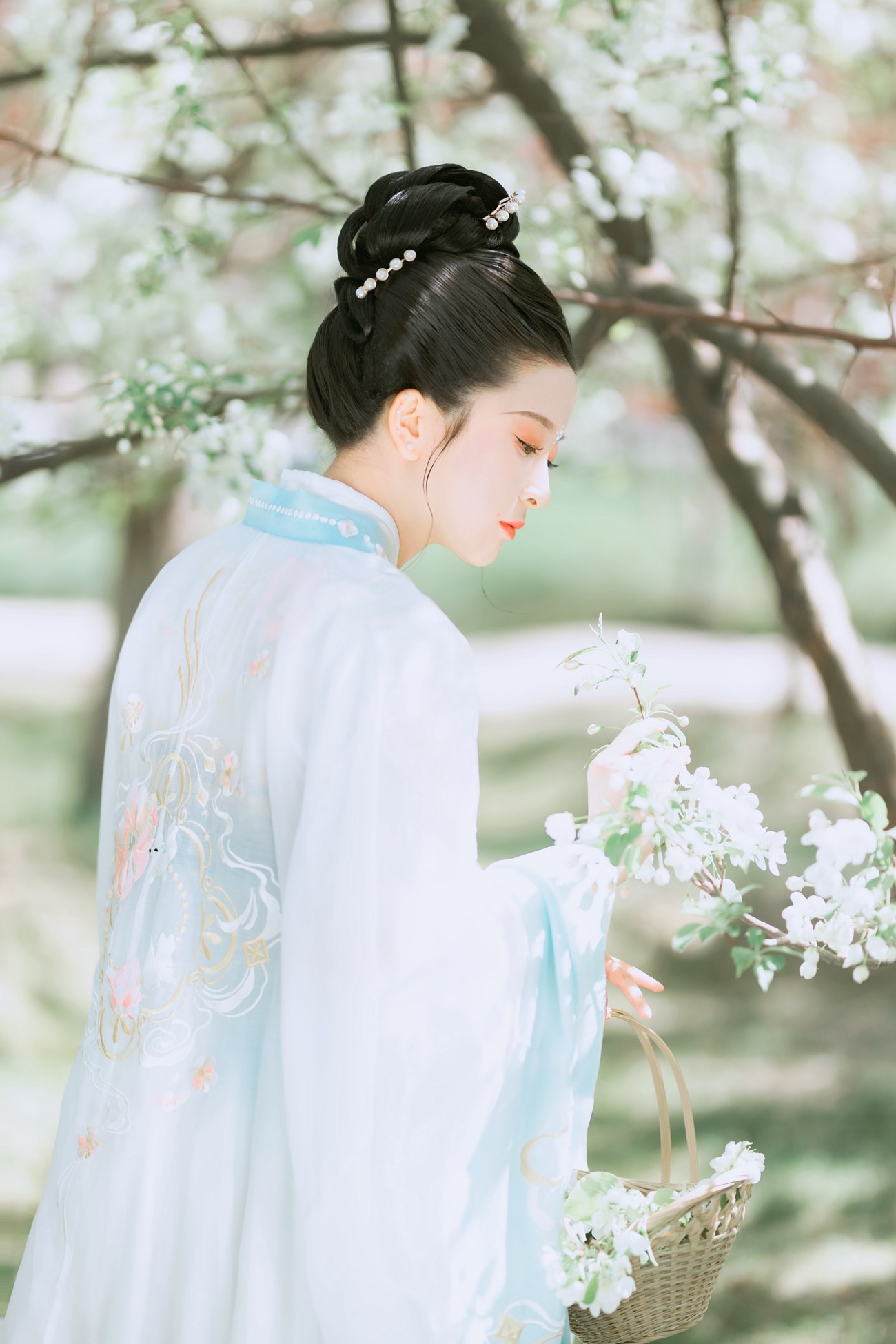 图片[20]-[YITUYU艺图语] 2021.10.30 花朝 Simple [22P] – 速更版-美库