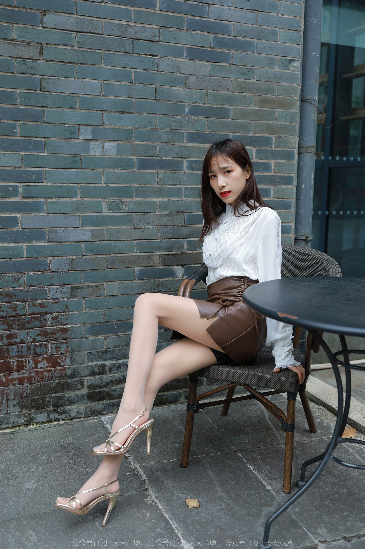 图片[29]-[IESS异思趣向] 2022.05.09 丝享家1083：美子《金色凉鞋》[84P] – 速更版-美库