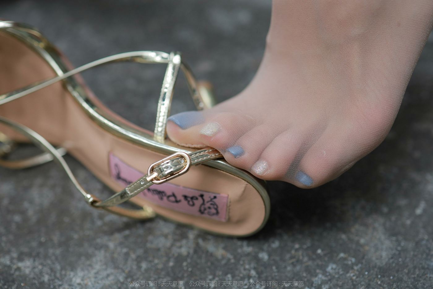 图片[56]-[IESS异思趣向] 2022.05.09 丝享家1083：美子《金色凉鞋》[84P] – 速更版-美库