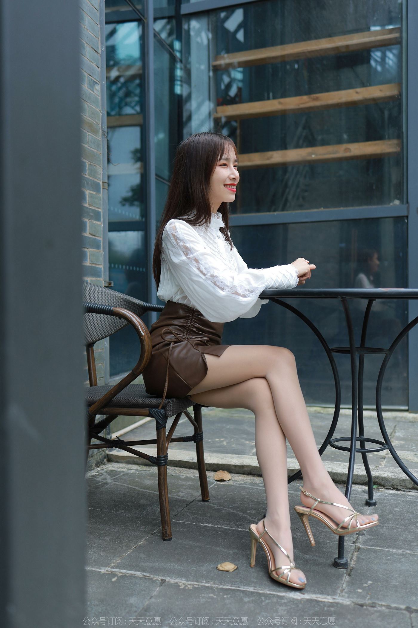 图片[81]-[IESS异思趣向] 2022.05.09 丝享家1083：美子《金色凉鞋》[84P] – 速更版-美库