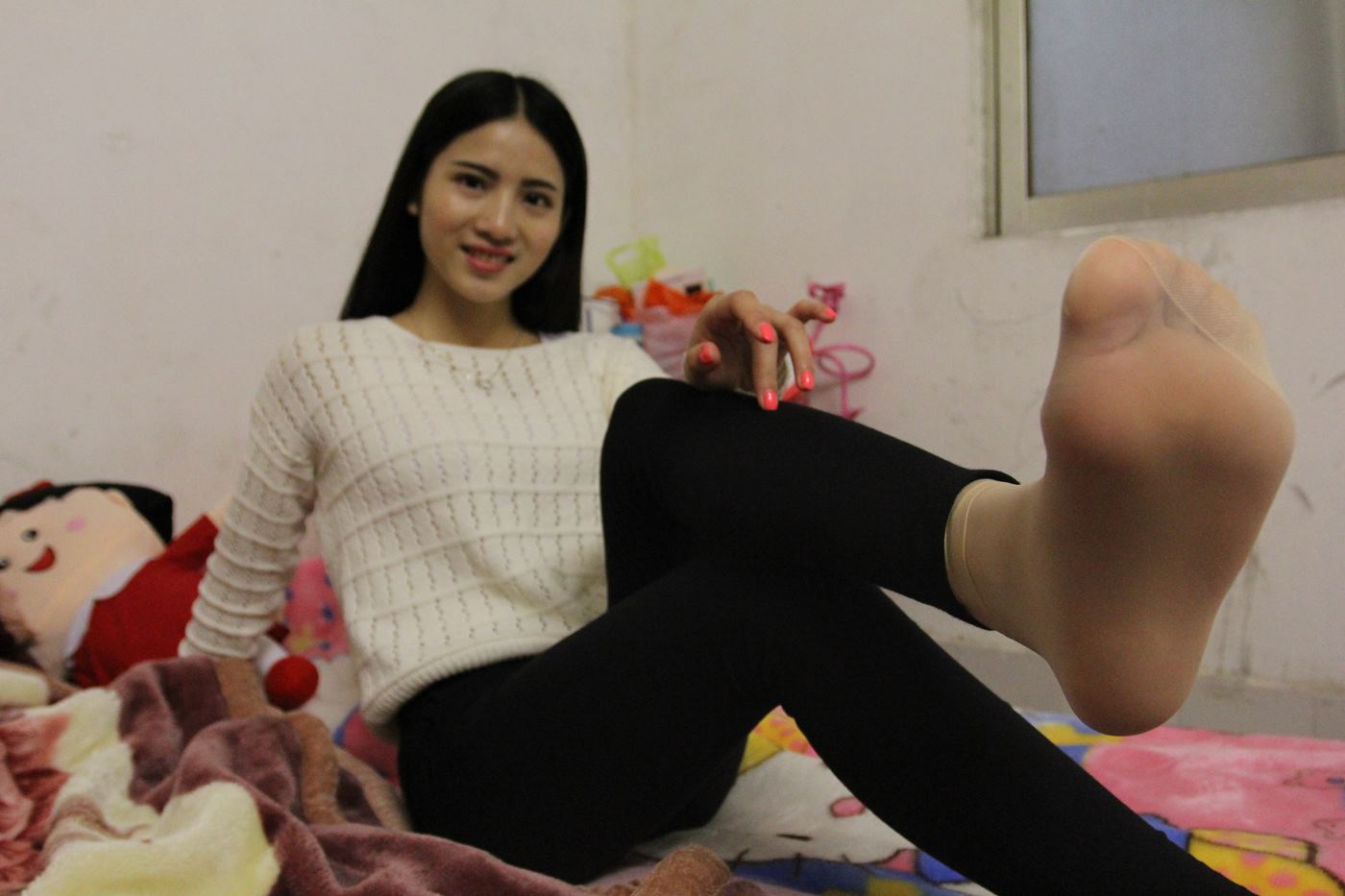 图片[30]-学妹校园寝室短丝系列045 小青[94P] – 速更版-美库