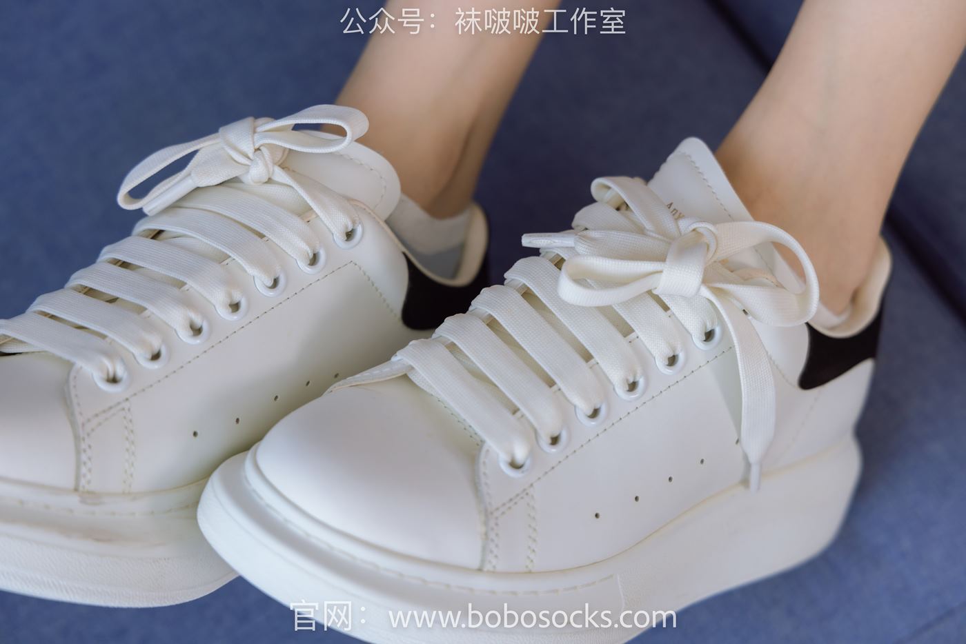 图片[11]-[BoBoSocks袜啵啵]NO.127 稚予-麦昆板鞋、两双自然穿旧棉袜、裸足 [139P] – 速更版-美库