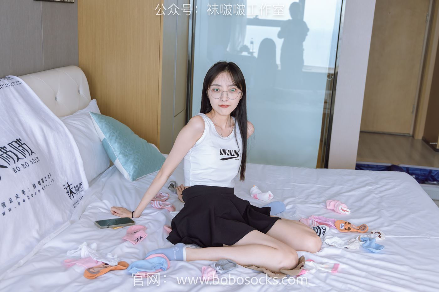 图片[43]-[BoBoSocks袜啵啵]NO.127 稚予-麦昆板鞋、两双自然穿旧棉袜、裸足 [139P] – 速更版-美库