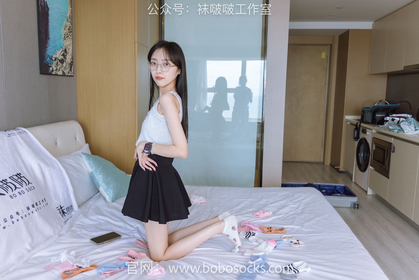 图片[51]-[BoBoSocks袜啵啵]NO.127 稚予-麦昆板鞋、两双自然穿旧棉袜、裸足 [139P] – 速更版-美库