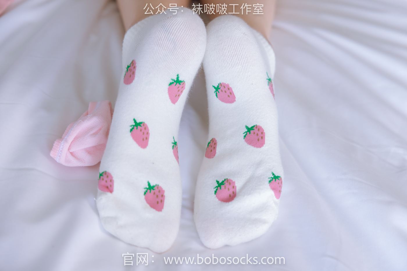 图片[54]-[BoBoSocks袜啵啵]NO.127 稚予-麦昆板鞋、两双自然穿旧棉袜、裸足 [139P] – 速更版-美库