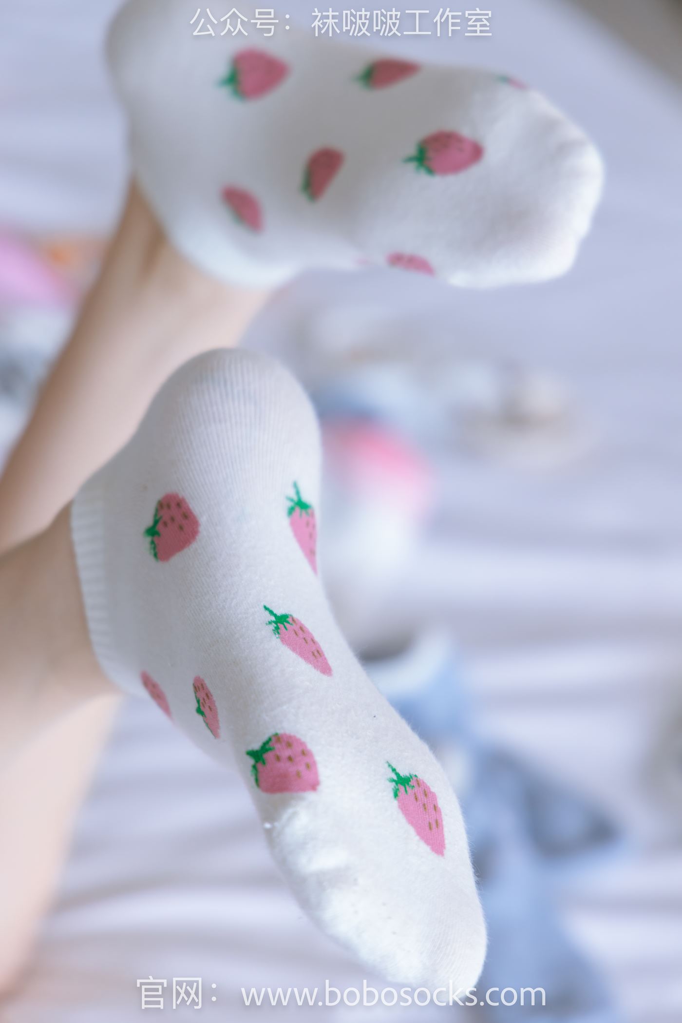 图片[63]-[BoBoSocks袜啵啵]NO.127 稚予-麦昆板鞋、两双自然穿旧棉袜、裸足 [139P] – 速更版-美库