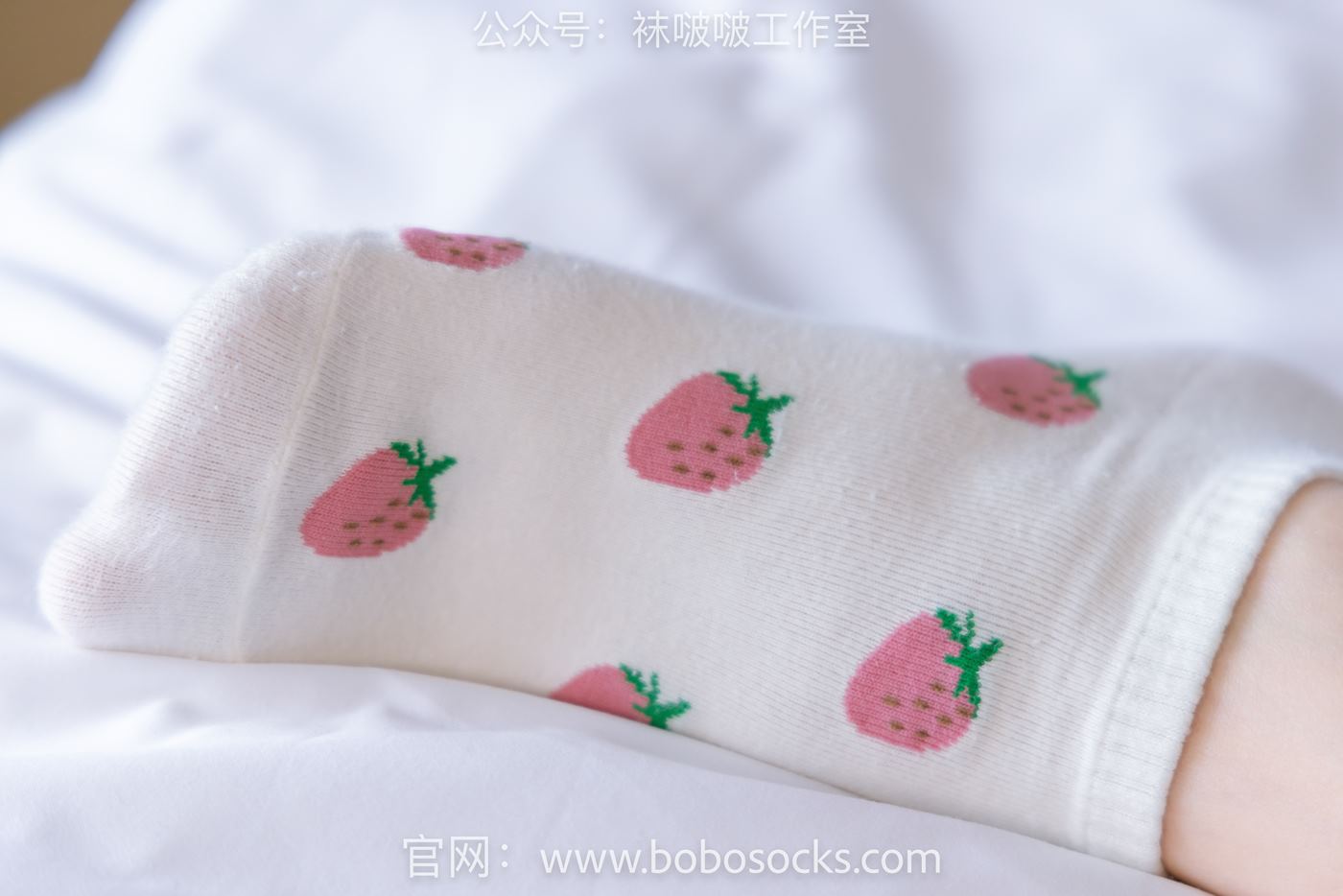 图片[74]-[BoBoSocks袜啵啵]NO.127 稚予-麦昆板鞋、两双自然穿旧棉袜、裸足 [139P] – 速更版-美库