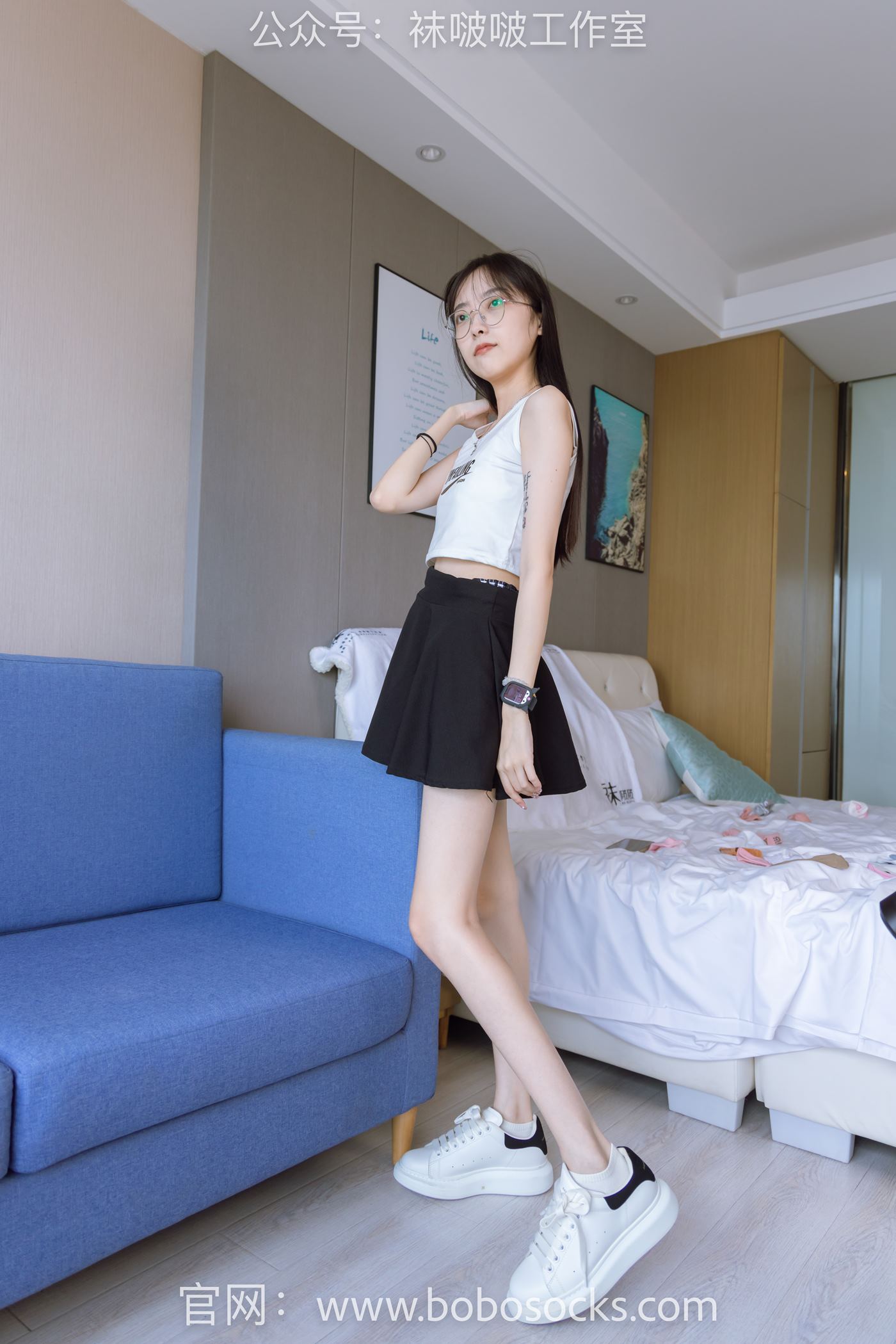 图片[92]-[BoBoSocks袜啵啵]NO.127 稚予-麦昆板鞋、两双自然穿旧棉袜、裸足 [139P] – 速更版-美库