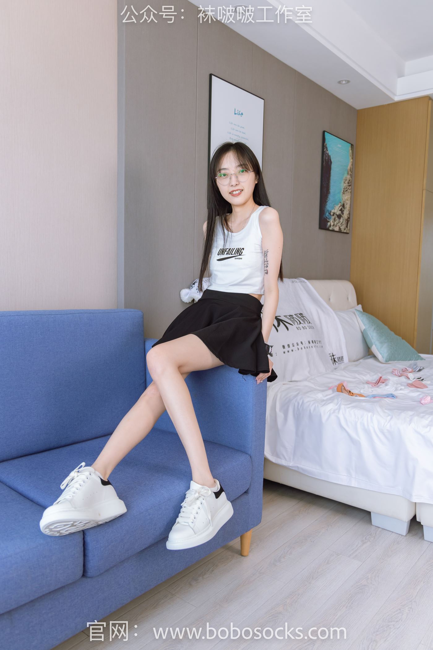 图片[136]-[BoBoSocks袜啵啵]NO.127 稚予-麦昆板鞋、两双自然穿旧棉袜、裸足 [139P] – 速更版-美库