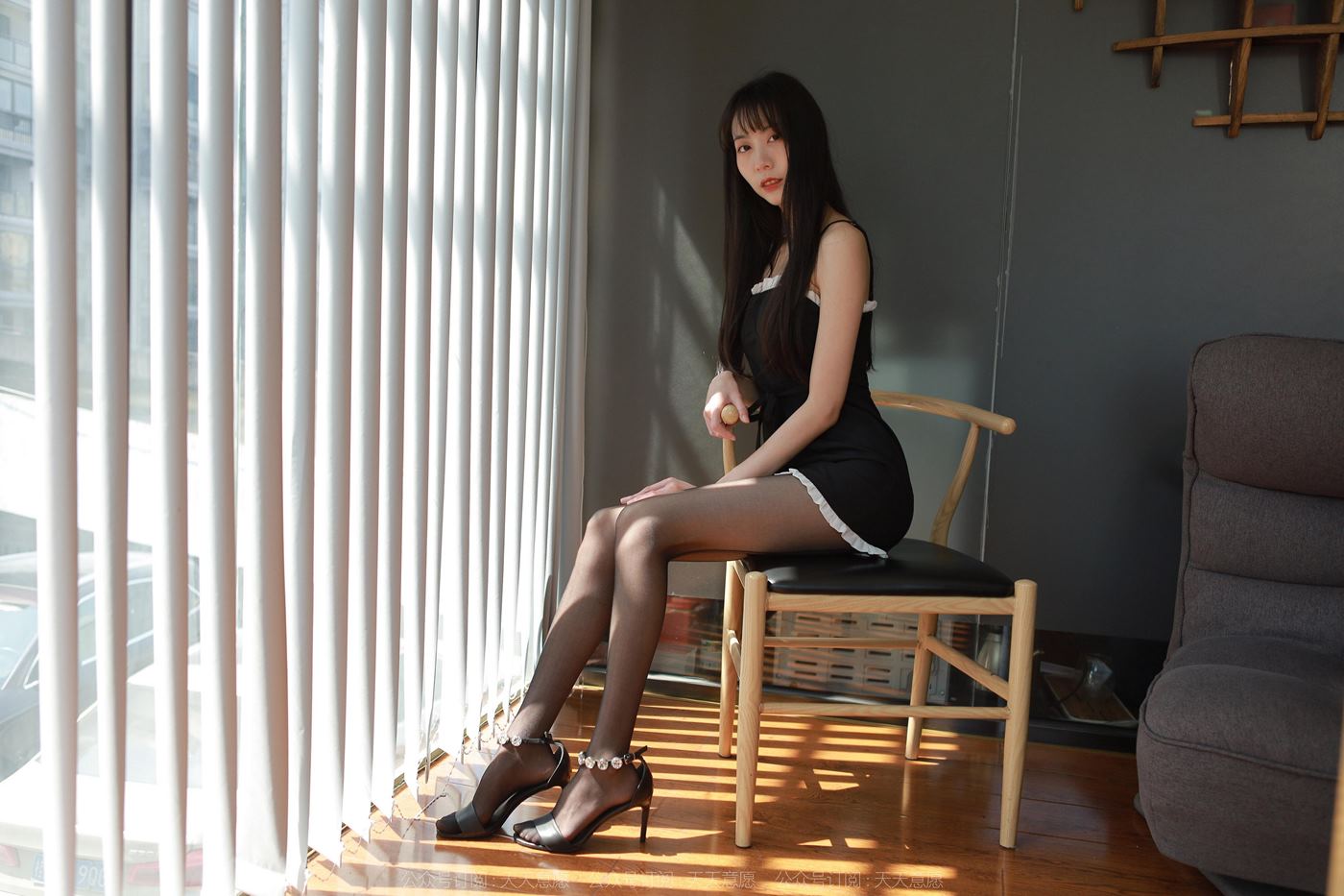 图片[83]-[IESS异思趣向] 2022.05.10 丝享家1084：团团《黑丝闪闪》[89P] – 速更版-美库