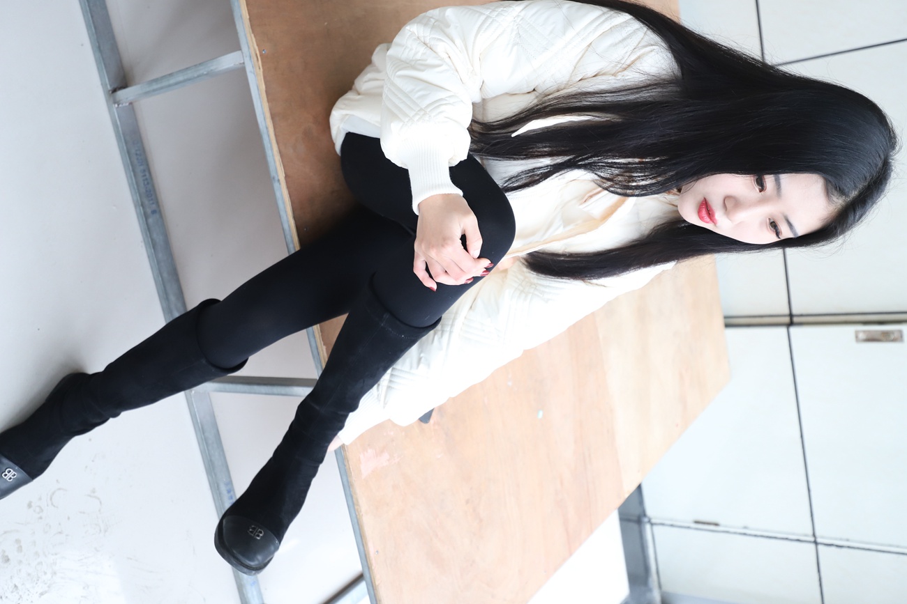 图片[15]-大西瓜爱牙膏-2019 7月活动 模特2（二） 黑丝长靴 [109P] – 速更版-美库