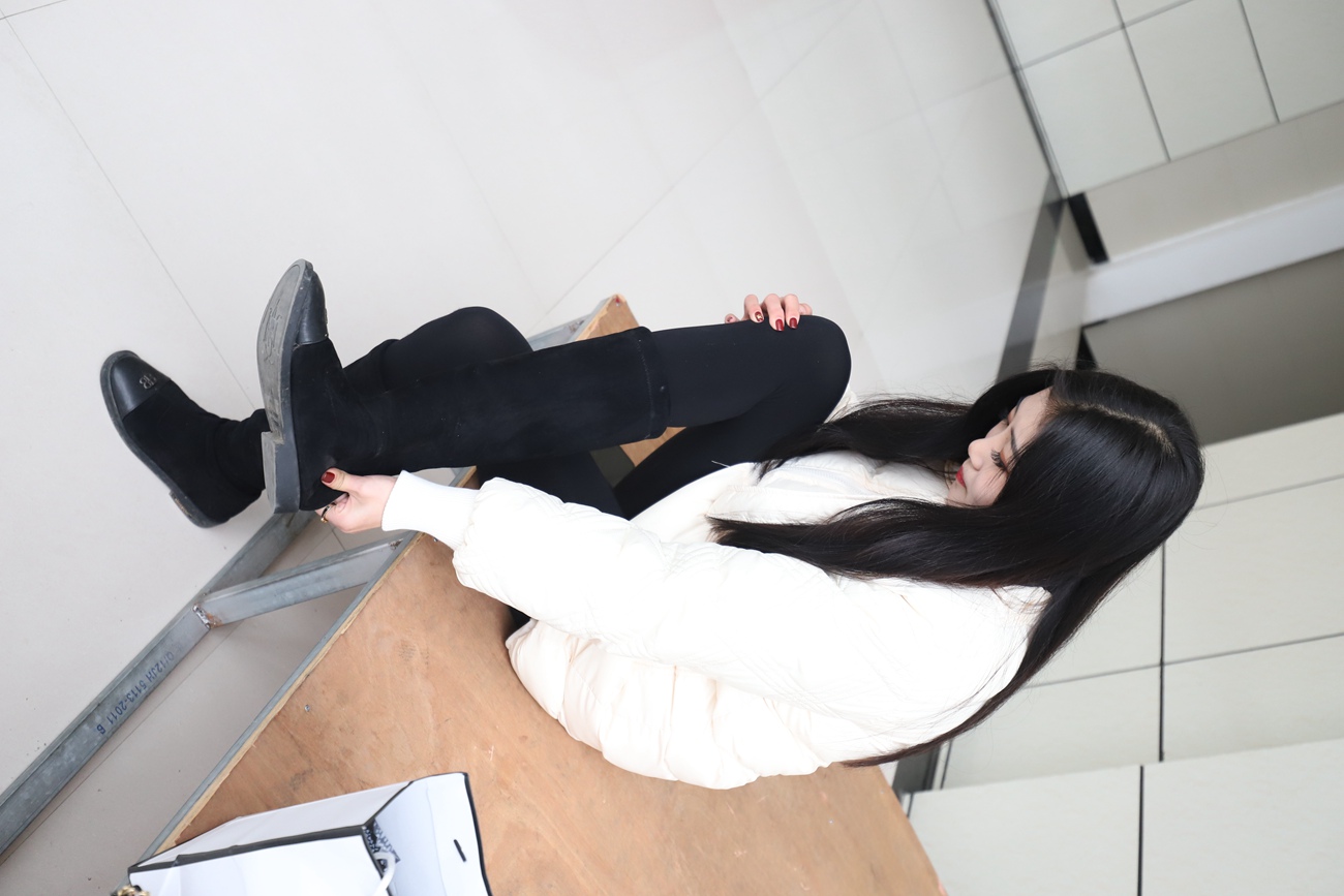 图片[21]-大西瓜爱牙膏-2019 7月活动 模特2（二） 黑丝长靴 [109P] – 速更版-美库