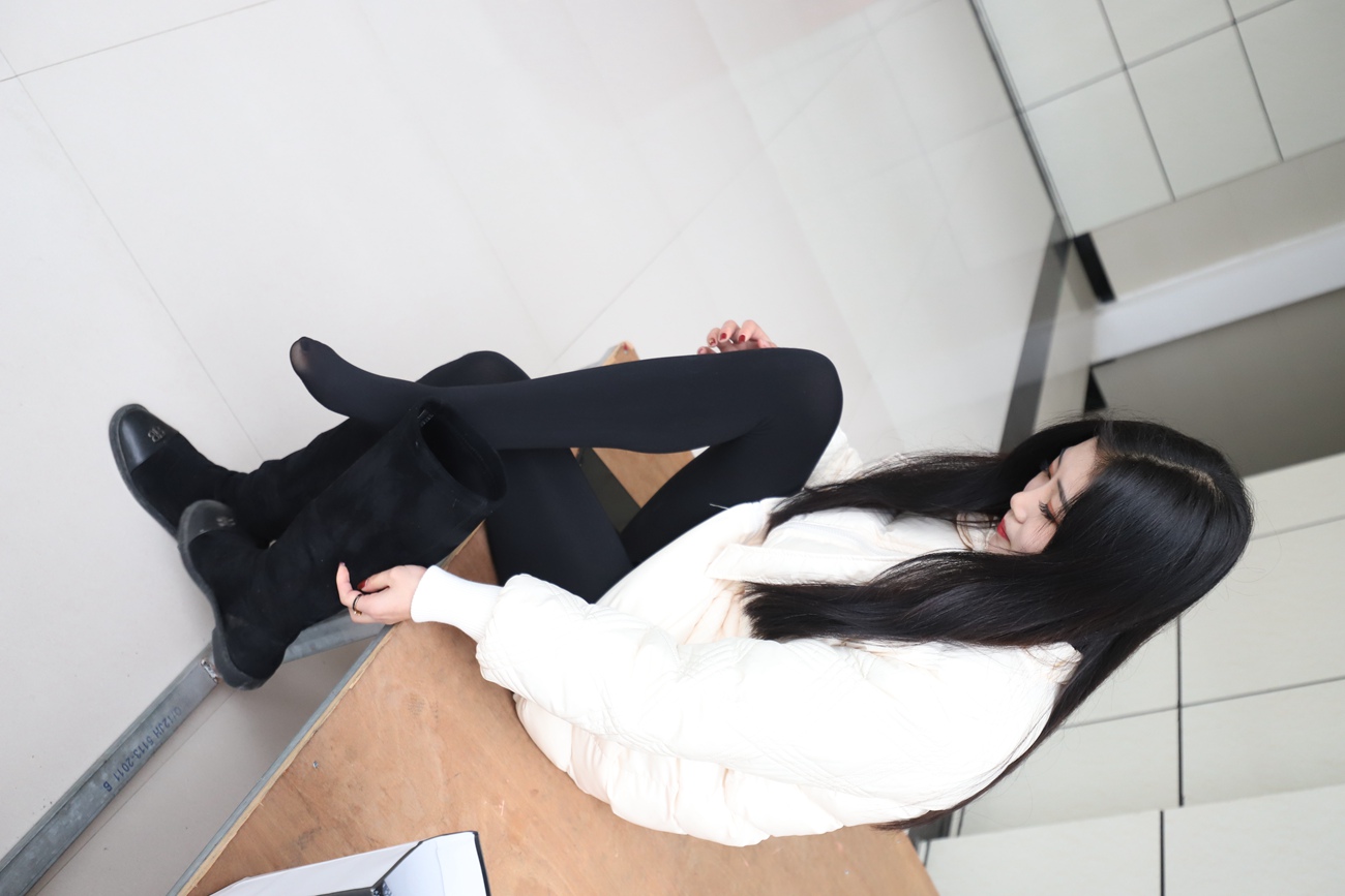 图片[25]-大西瓜爱牙膏-2019 7月活动 模特2（二） 黑丝长靴 [109P] – 速更版-美库