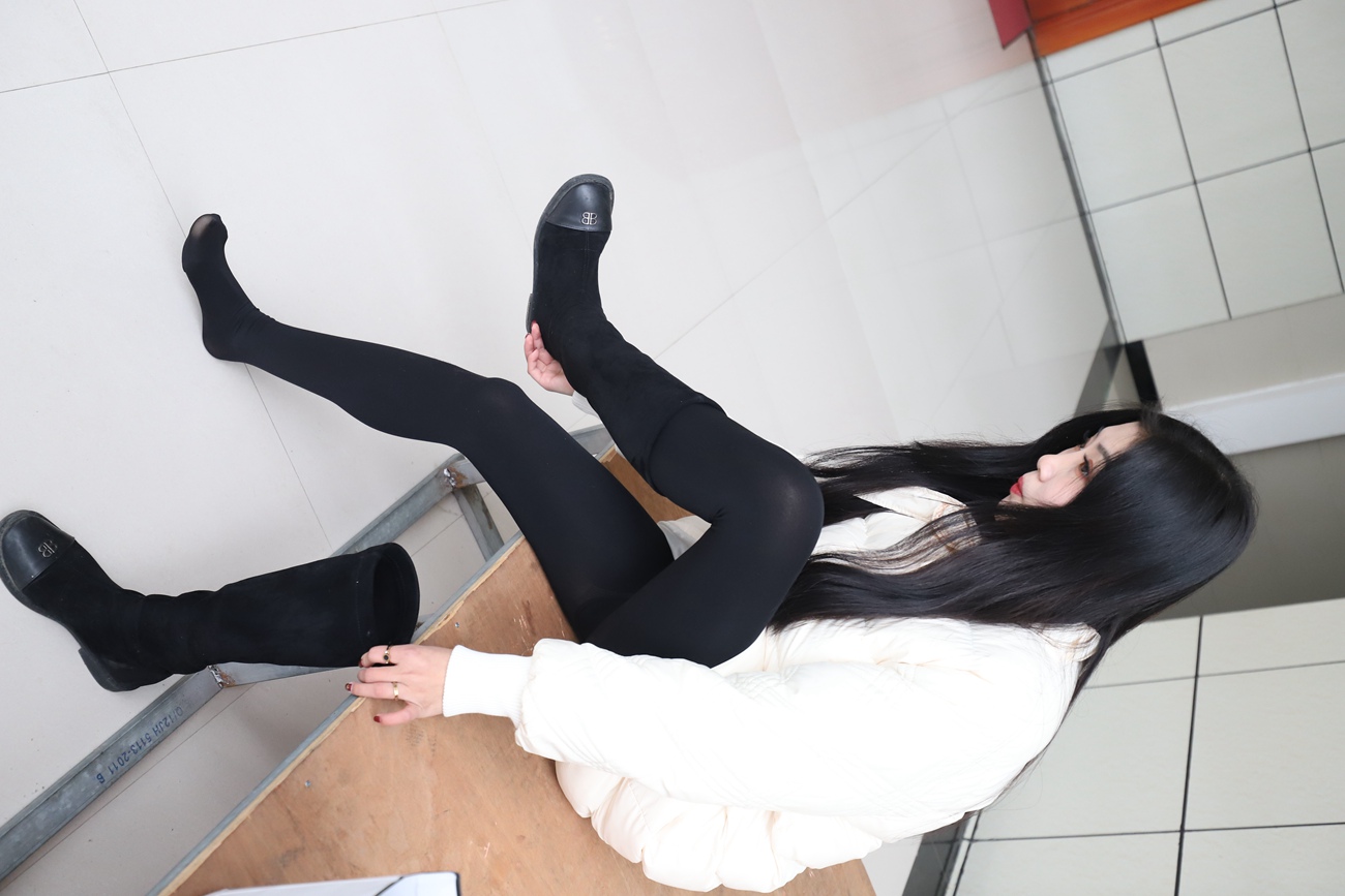 图片[34]-大西瓜爱牙膏-2019 7月活动 模特2（二） 黑丝长靴 [109P] – 速更版-美库