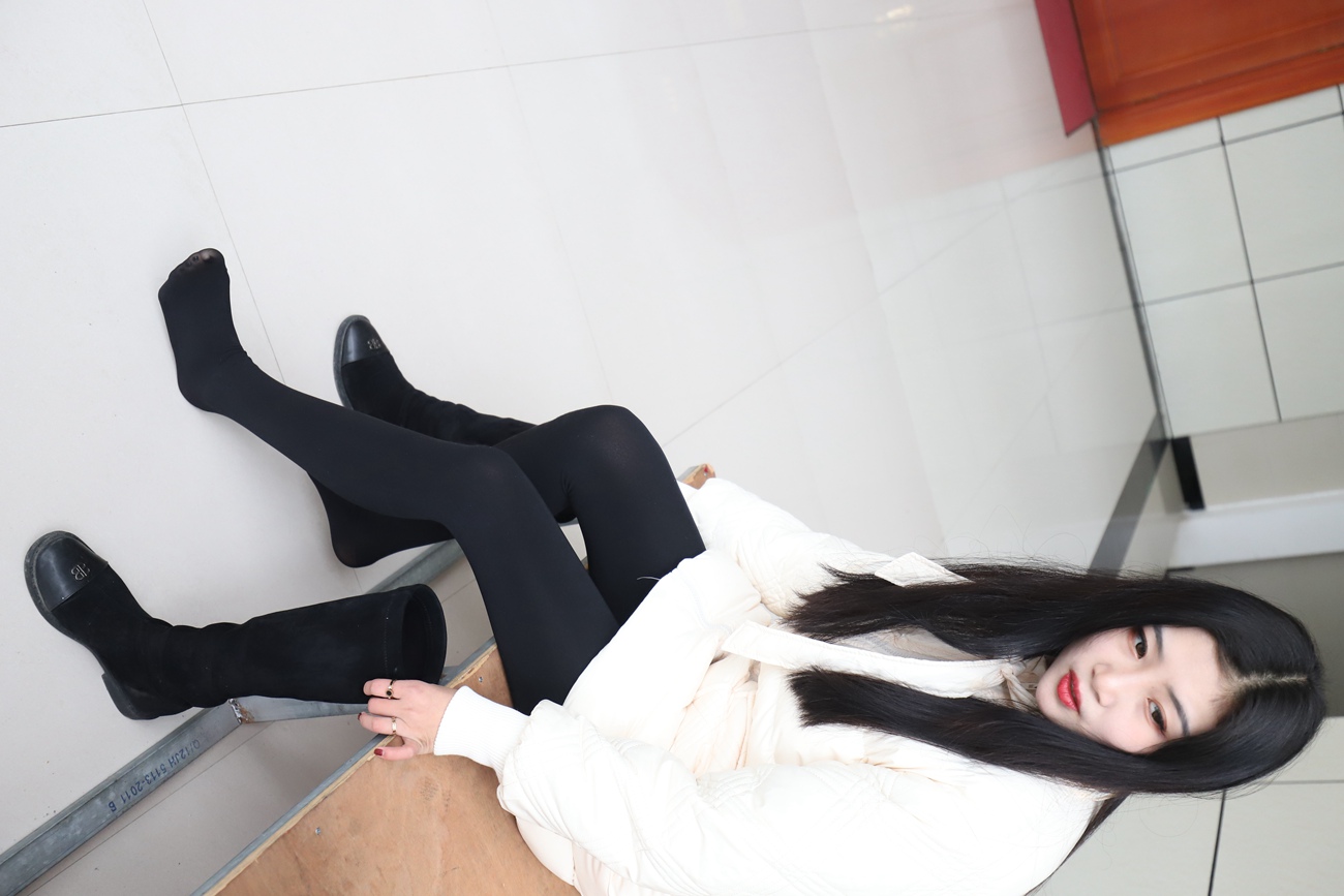 图片[41]-大西瓜爱牙膏-2019 7月活动 模特2（二） 黑丝长靴 [109P] – 速更版-美库