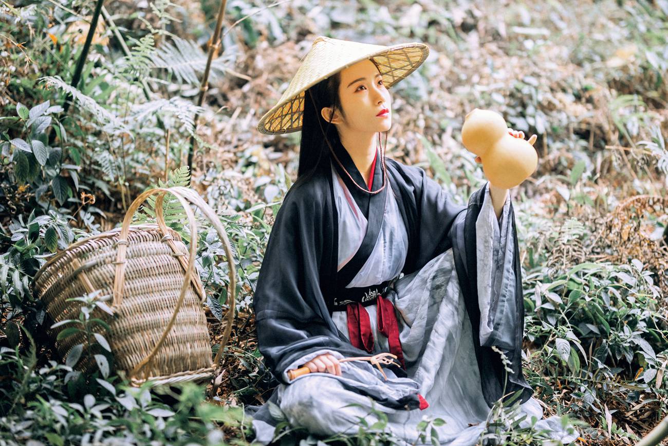 图片[12]-[YITUYU艺图语] 2021.12.15 采药 七屿 [30P] – 速更版-美库