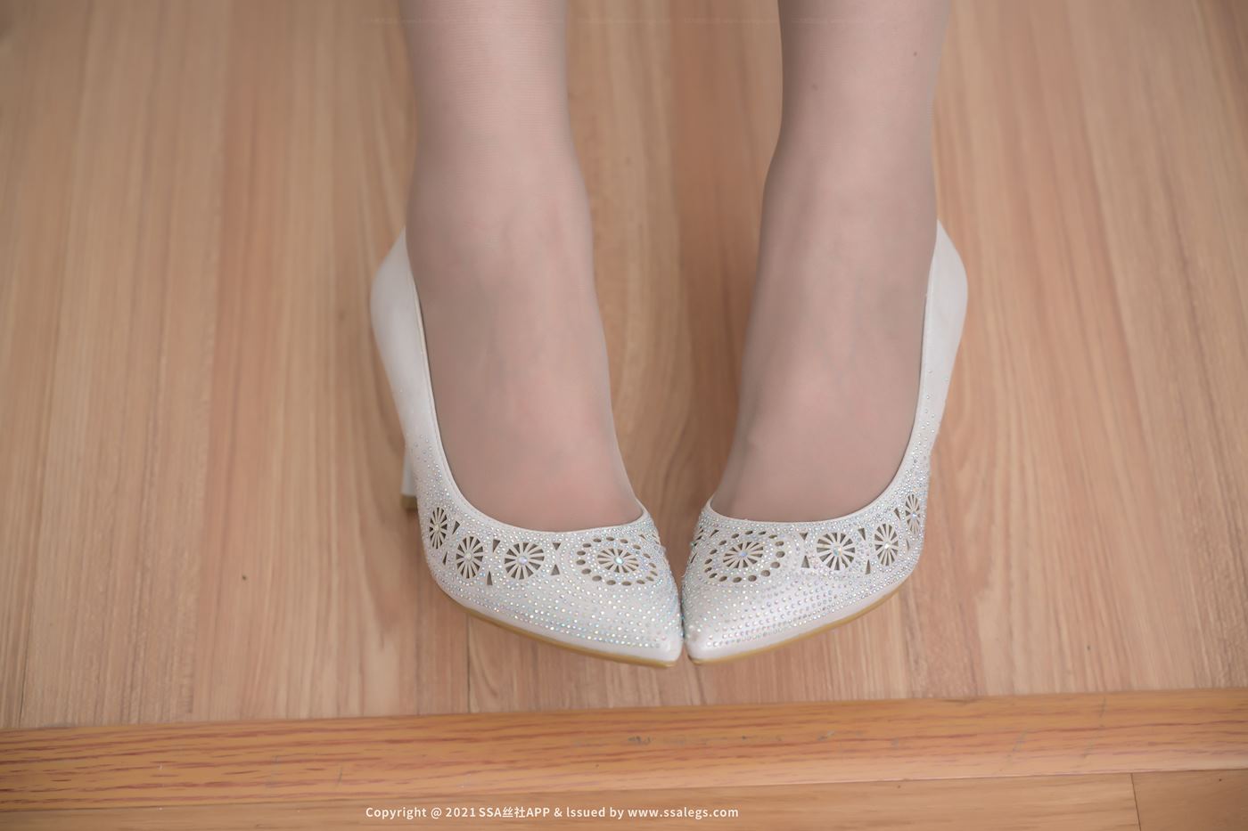 图片[12]-[SSA丝社]超清写真 NO.750 模特小露的灰丝袜美脚（上）[84P] – 速更版-美库