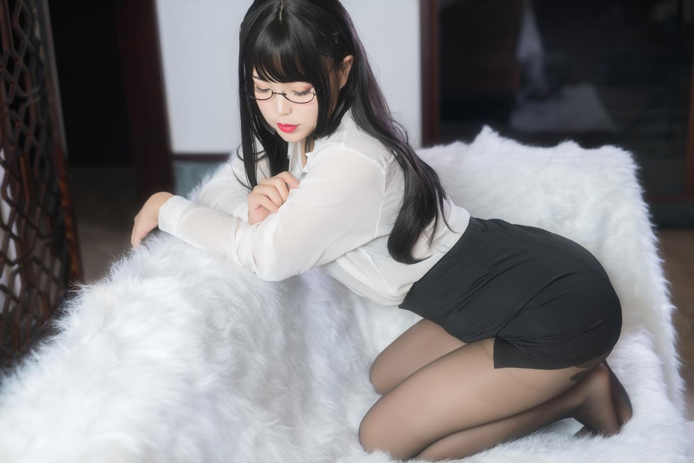 图片[33]-萌系小姐姐-白烨 &耶米西奶露 – 家庭教师 [67P] – 速更版-美库