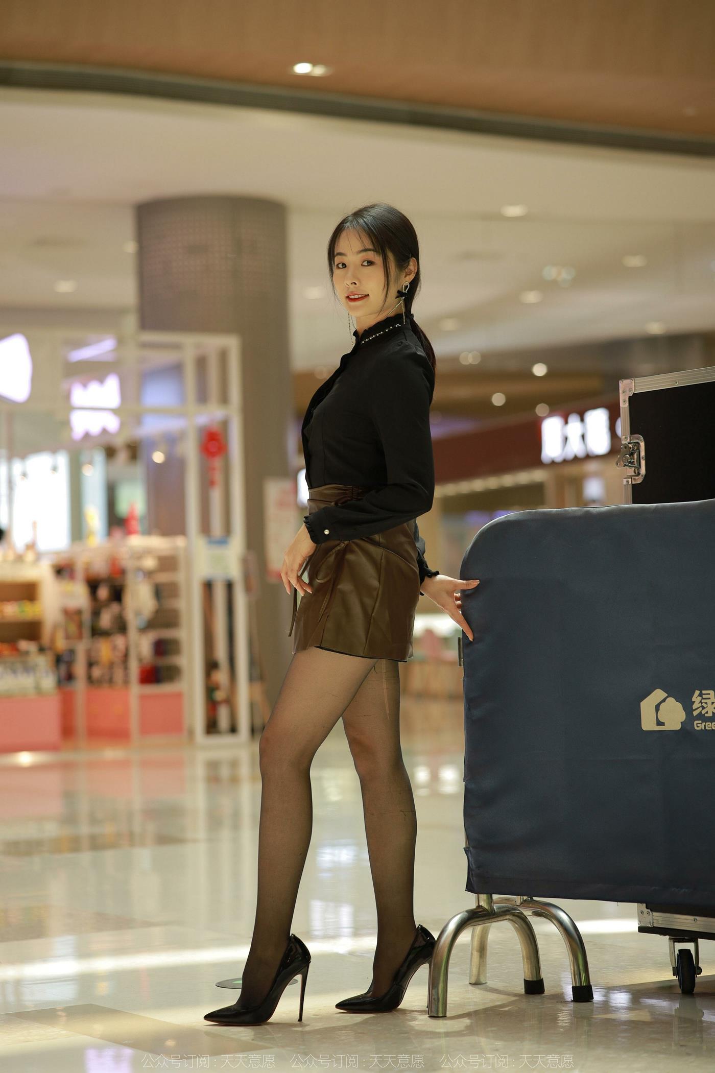 图片[19]-[IESS异思趣向] 2022.05.12 丝享家1086：小金《嘿丝逛街》[83P] – 速更版-美库