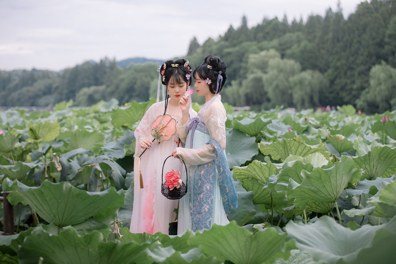 图片[20]-[YITUYU艺图语] 2021.12.24 赏荷 僵僵 [24P] – 速更版-美库