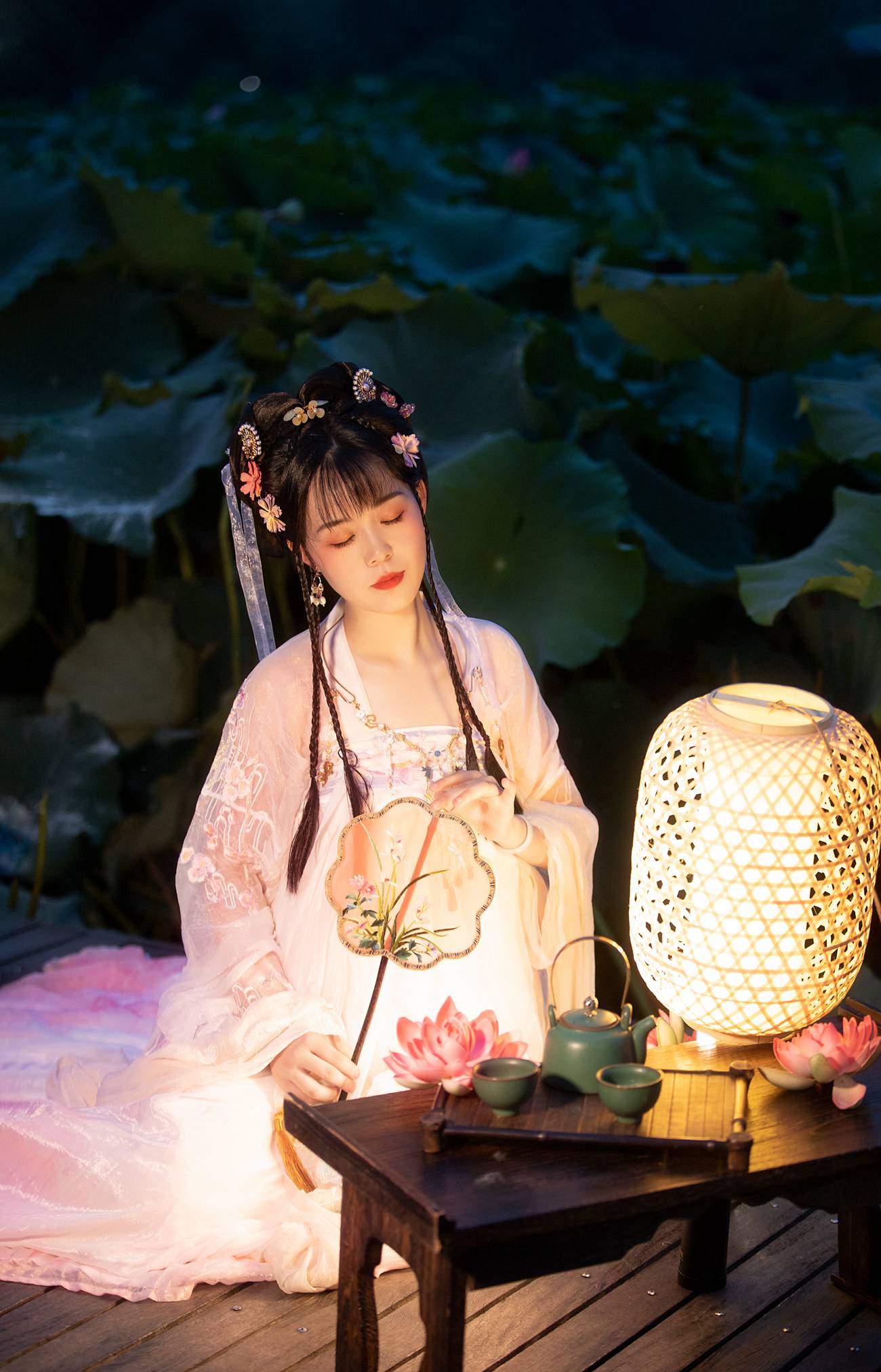 图片[24]-[YITUYU艺图语] 2021.12.24 赏荷 僵僵 [24P] – 速更版-美库