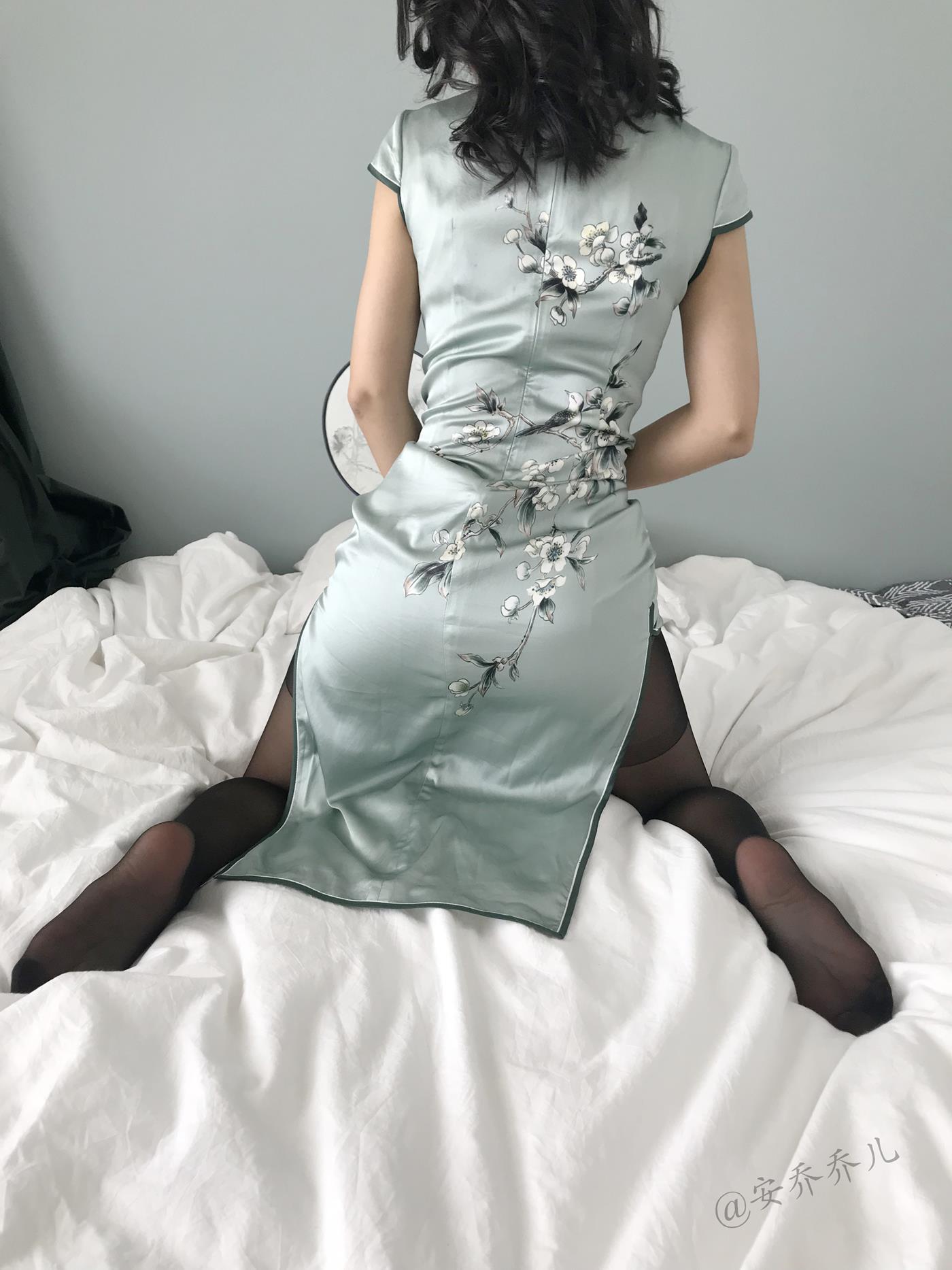 图片[44]-安乔乔儿(Nia乔乔) 安乔乔儿 黑丝旗袍[110P] – 速更版-美库