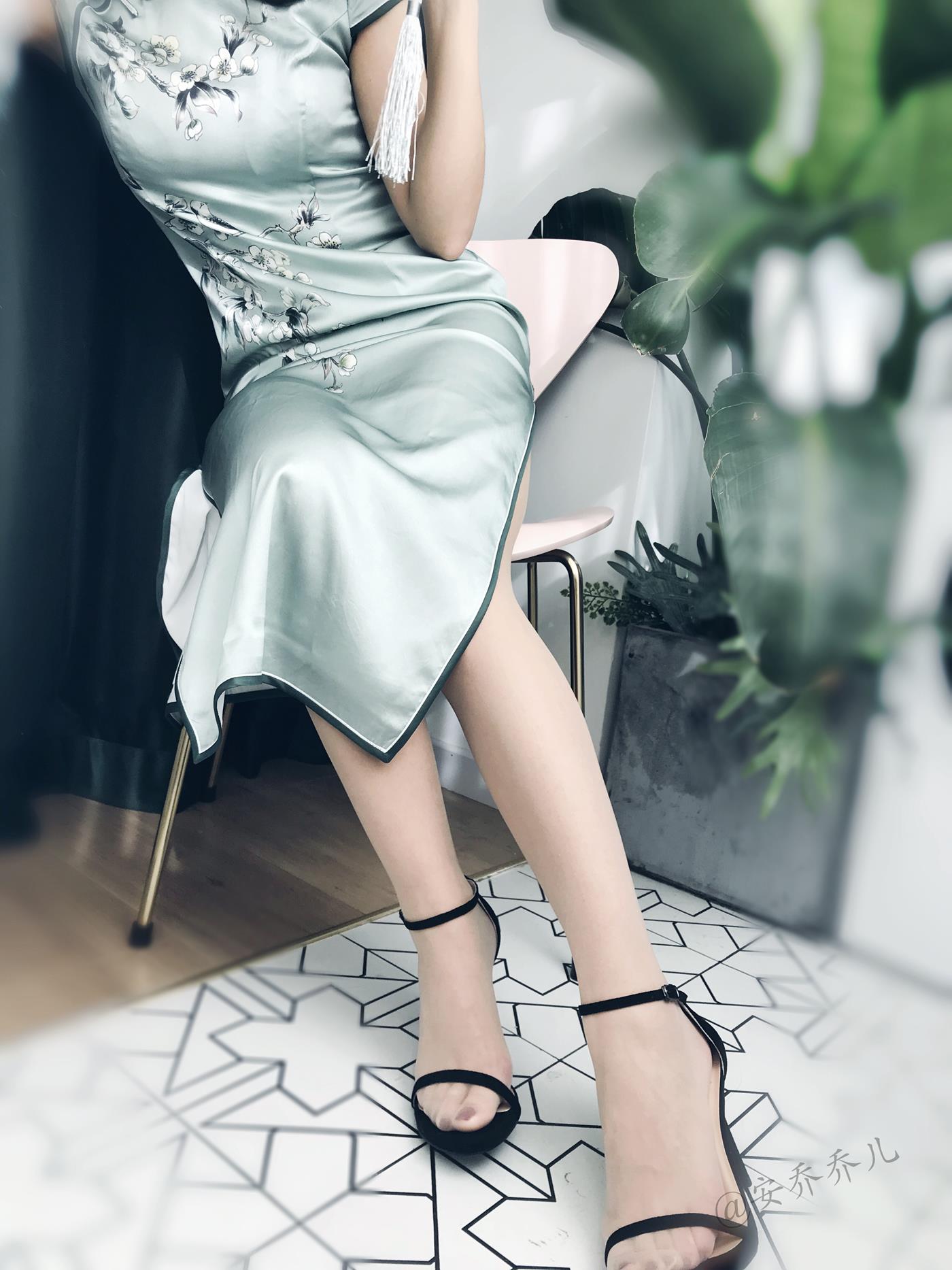 图片[81]-安乔乔儿(Nia乔乔) 安乔乔儿 黑丝旗袍[110P] – 速更版-美库