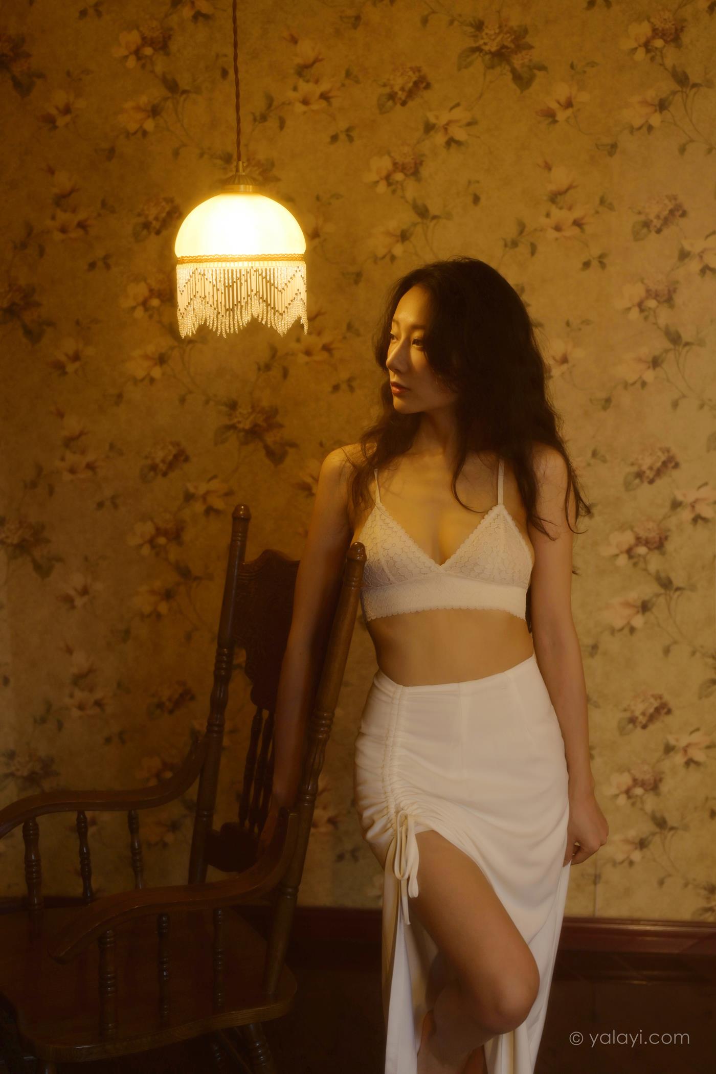 图片[26]-[YALAYI雅拉伊]2022.10.12 NO.979 她是谁 何嘉颖[56+1P] – 速更版-美库