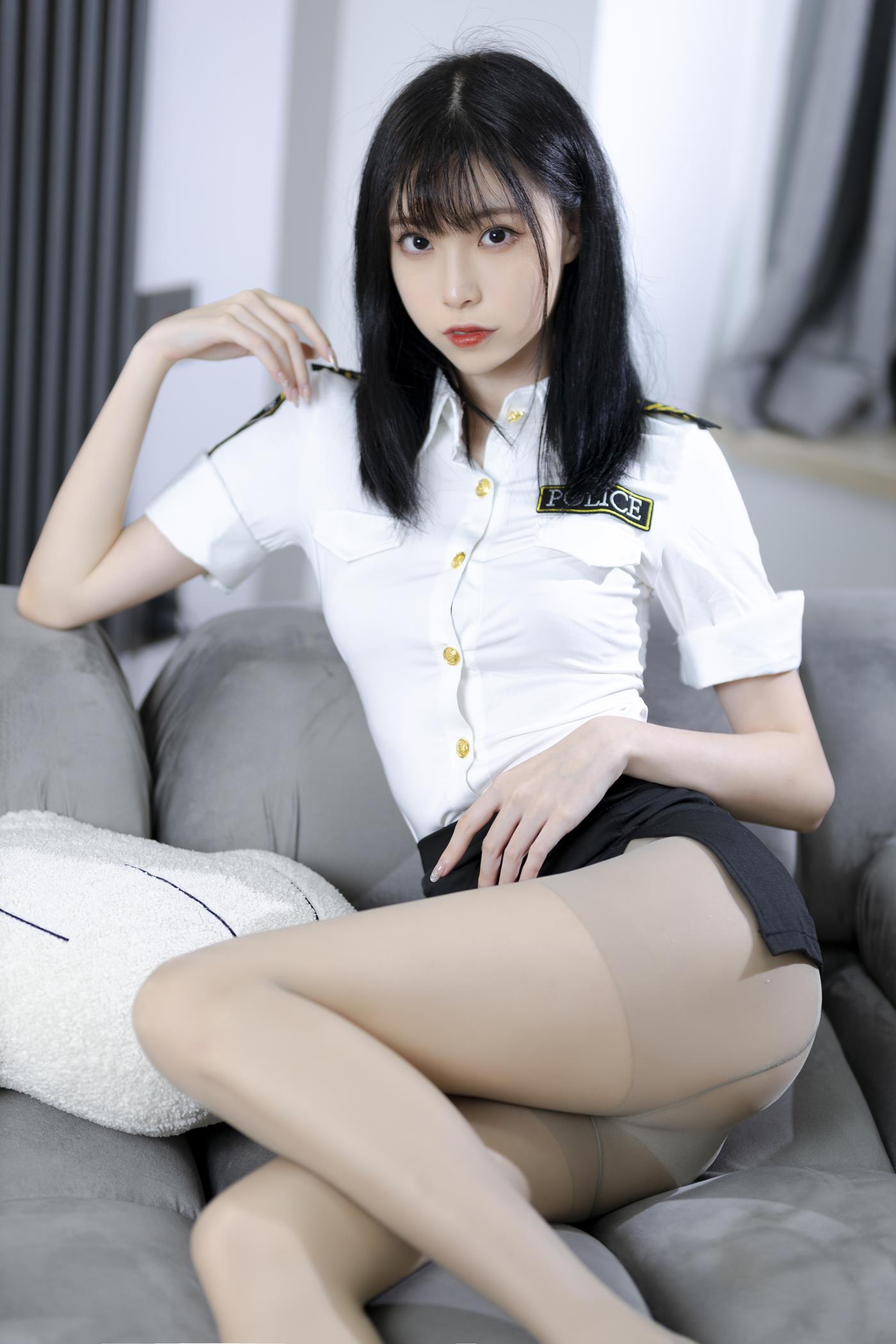 图片[12]-许岚(叁月life) – 灰丝制服[40P] – 速更版-美库