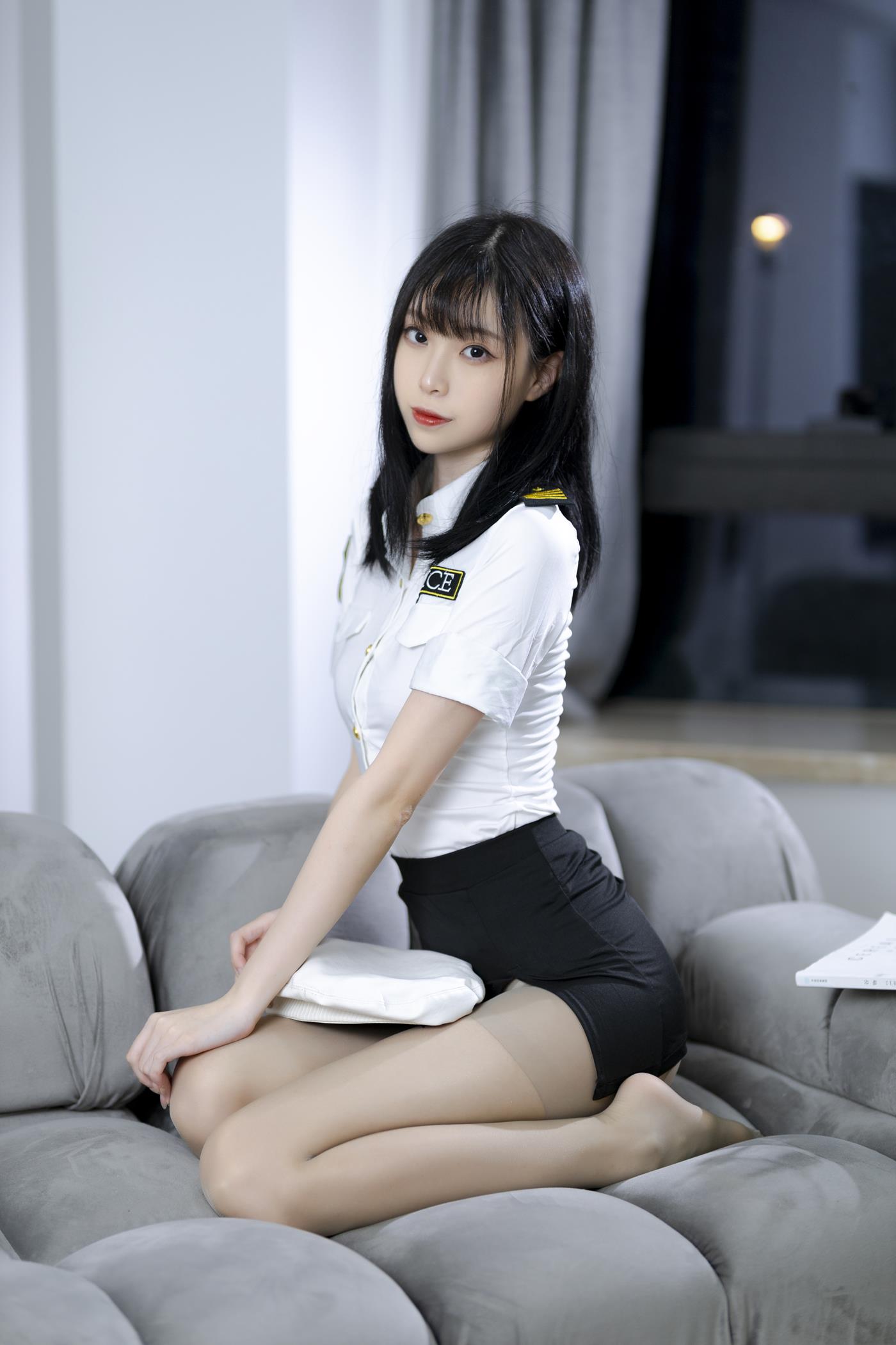 图片[18]-许岚(叁月life) – 灰丝制服[40P] – 速更版-美库