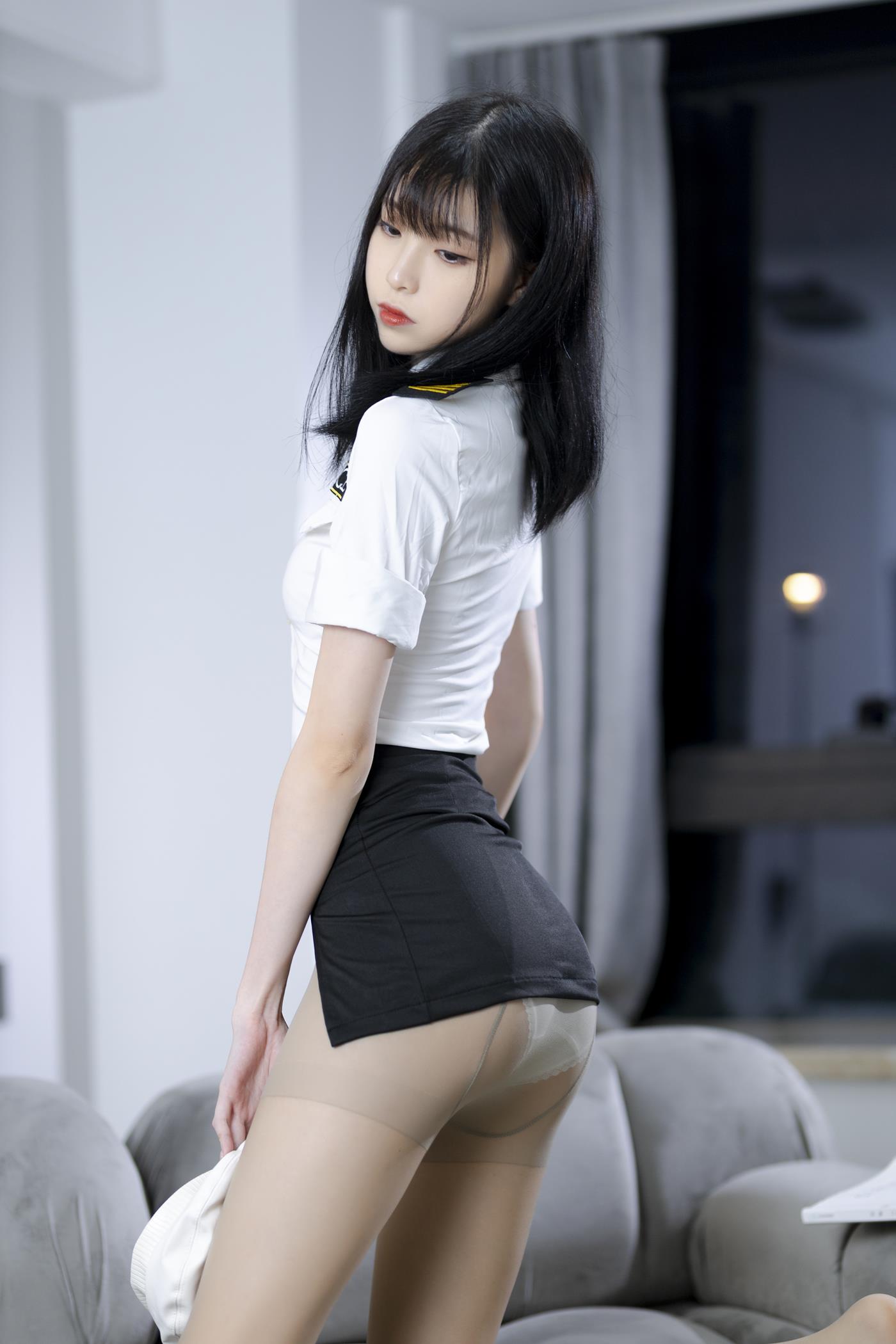 图片[25]-许岚(叁月life) – 灰丝制服[40P] – 速更版-美库