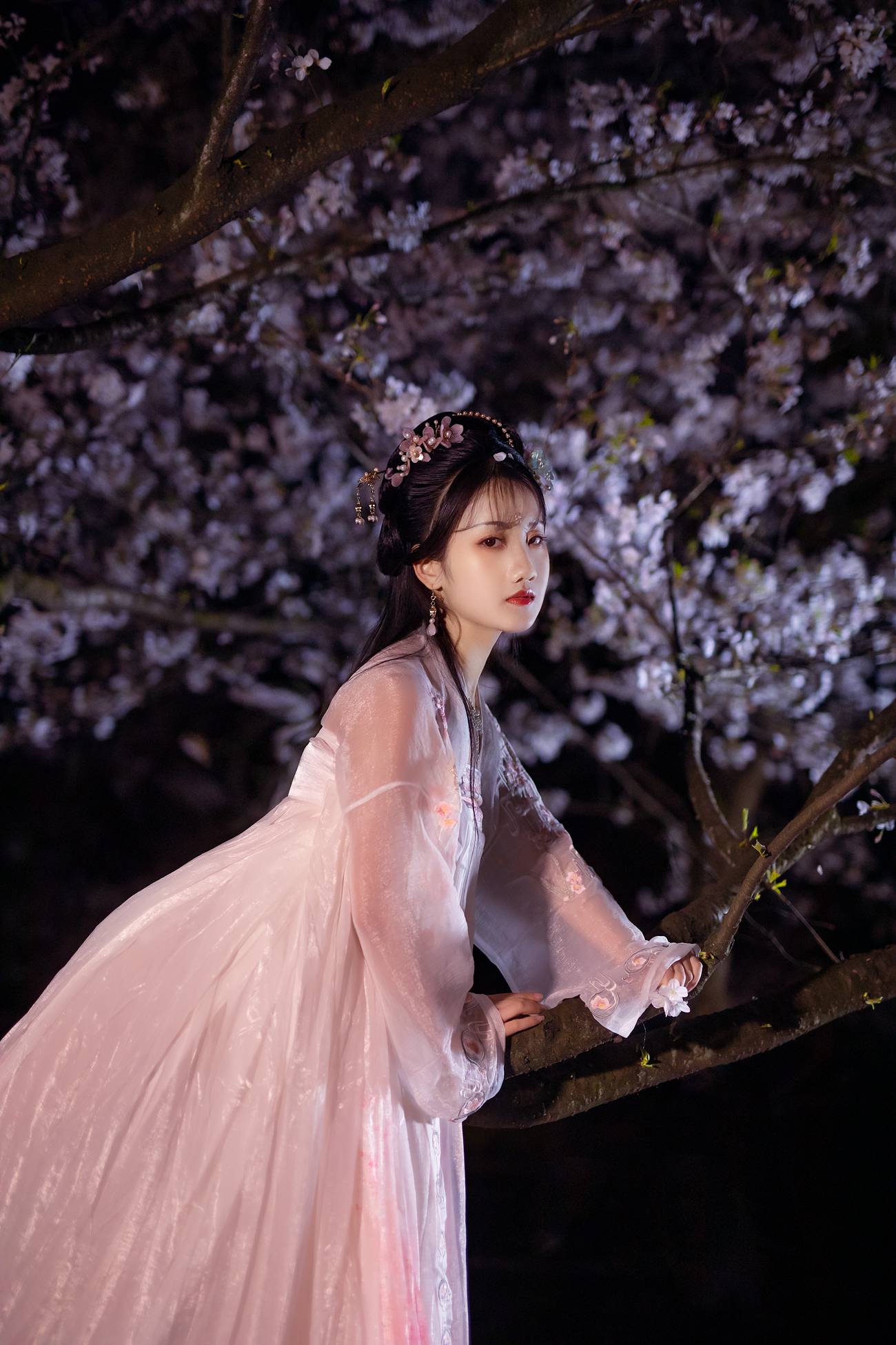 图片[12]-[YITUYU艺图语] 2021.12.29 樱 参商 [21P] – 速更版-美库