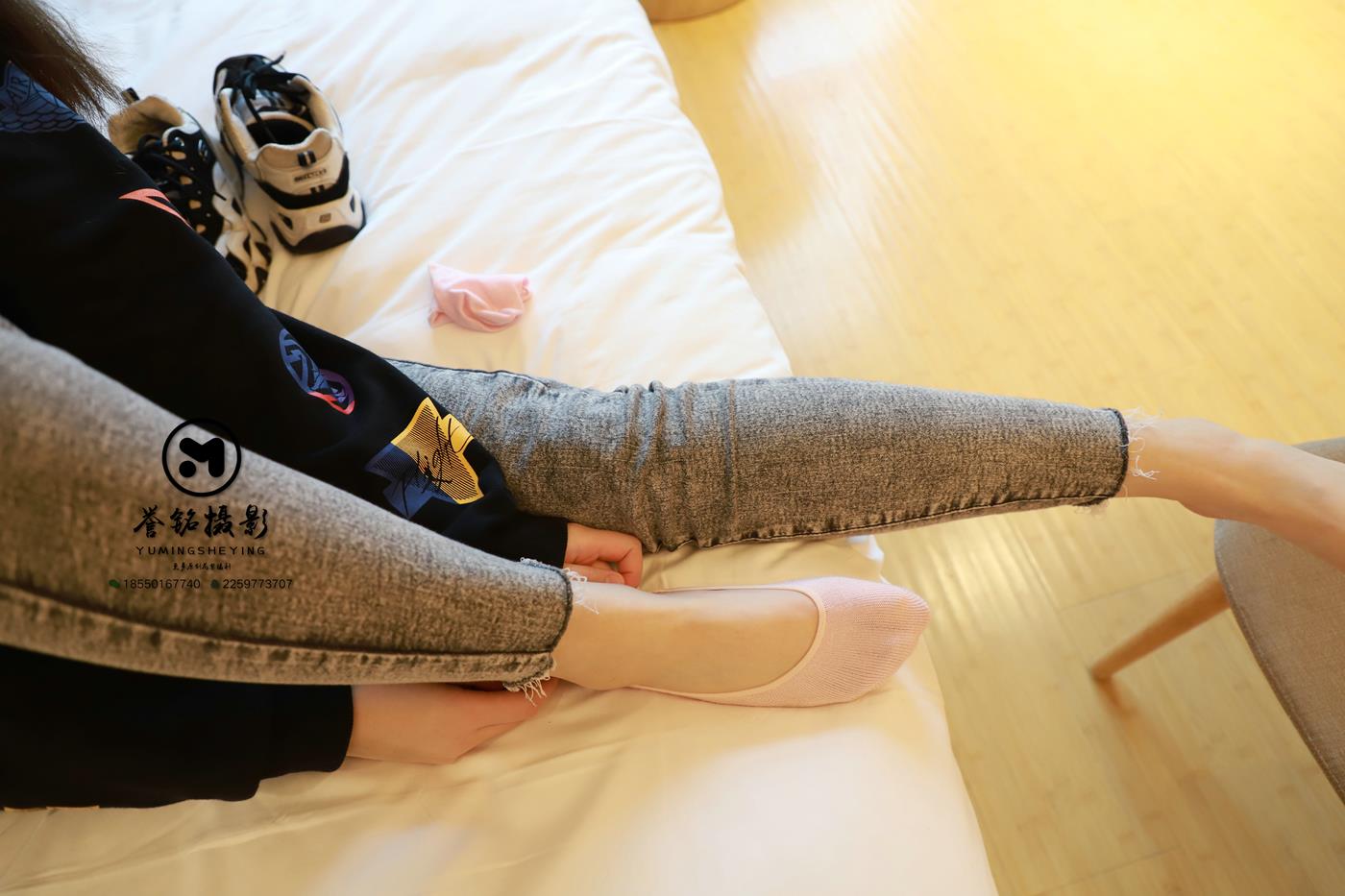 图片[54]-[誉铭传媒]袜足定制摄影 2020.03.15 船袜 牛仔裤[95P] – 速更版-美库