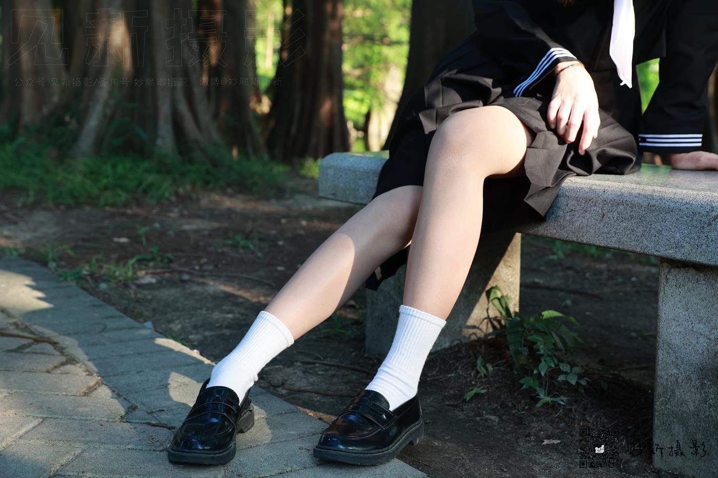 图片[17]-[见新摄影]NO.002 一厘甜酒 公园JK制服棉袜[161P] – 速更版-美库