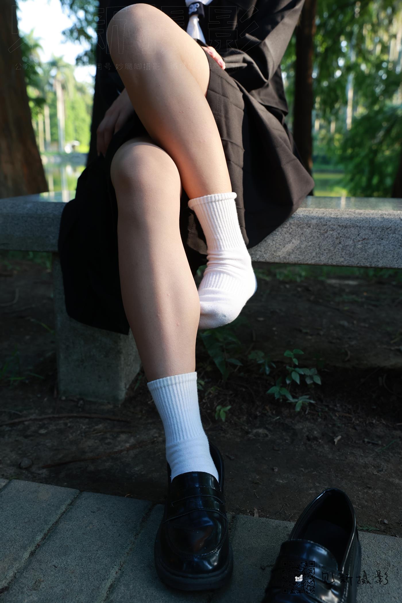 图片[25]-[见新摄影]NO.002 一厘甜酒 公园JK制服棉袜[161P] – 速更版-美库