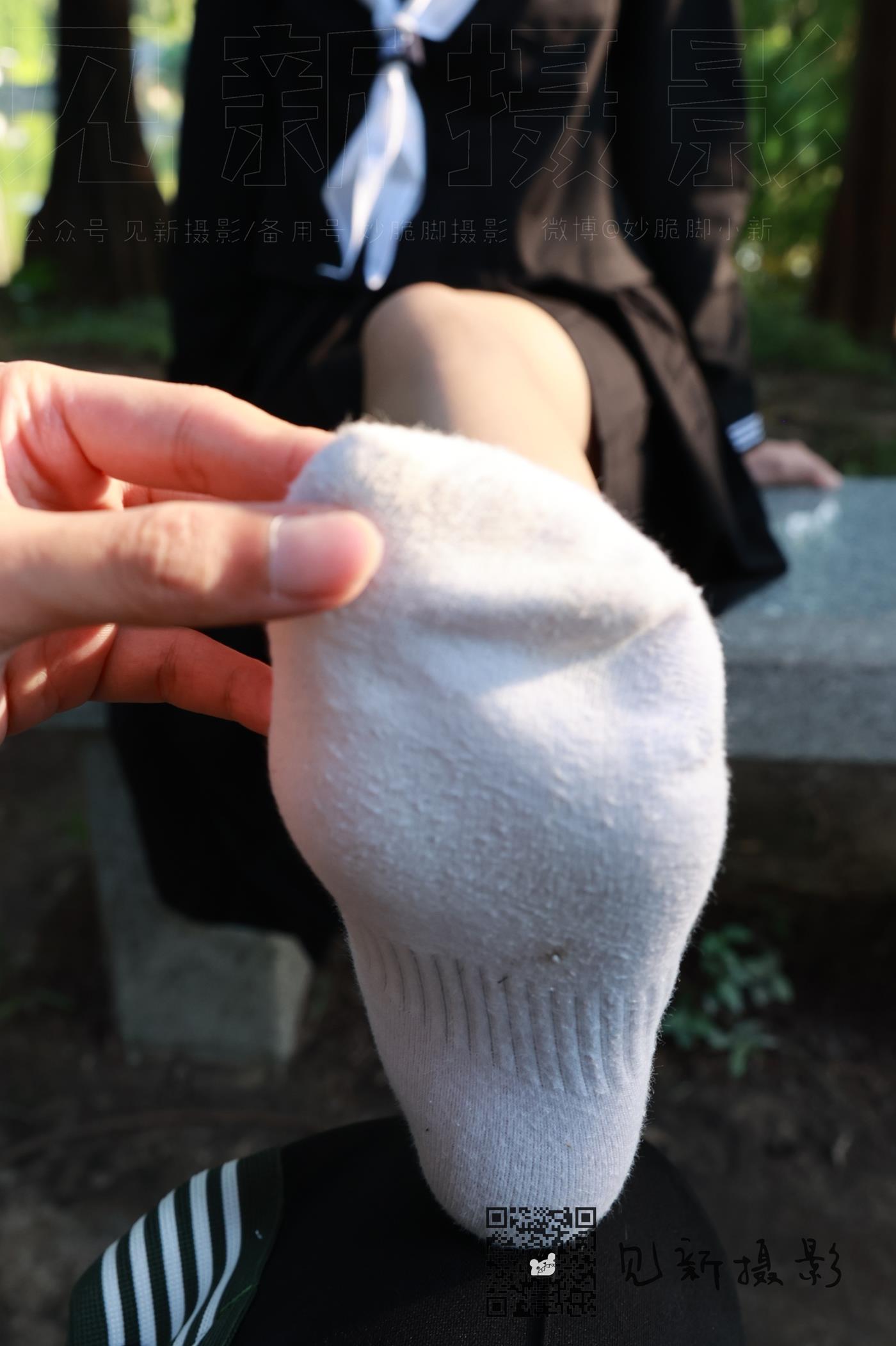 图片[42]-[见新摄影]NO.002 一厘甜酒 公园JK制服棉袜[161P] – 速更版-美库