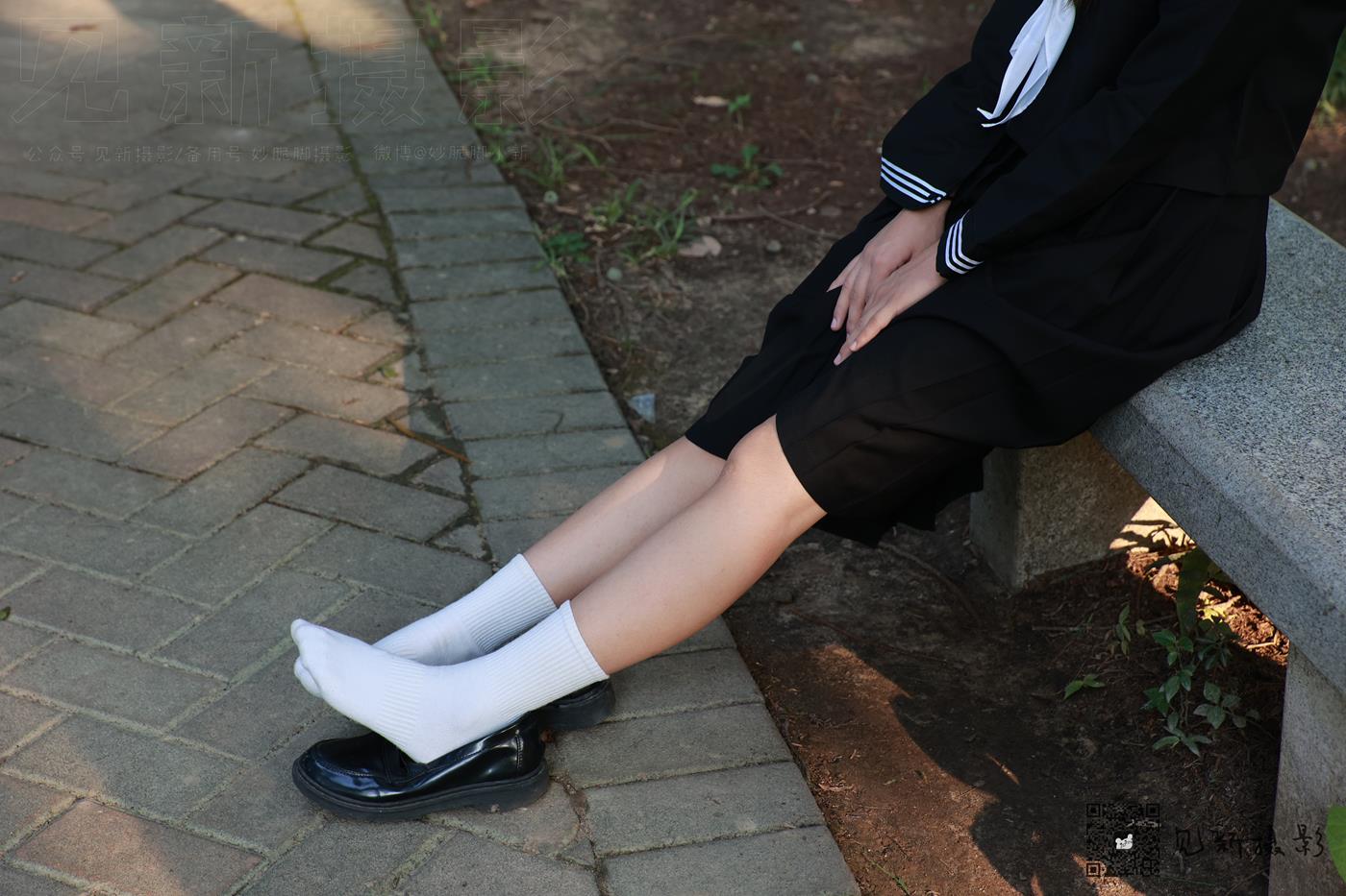 图片[71]-[见新摄影]NO.002 一厘甜酒 公园JK制服棉袜[161P] – 速更版-美库