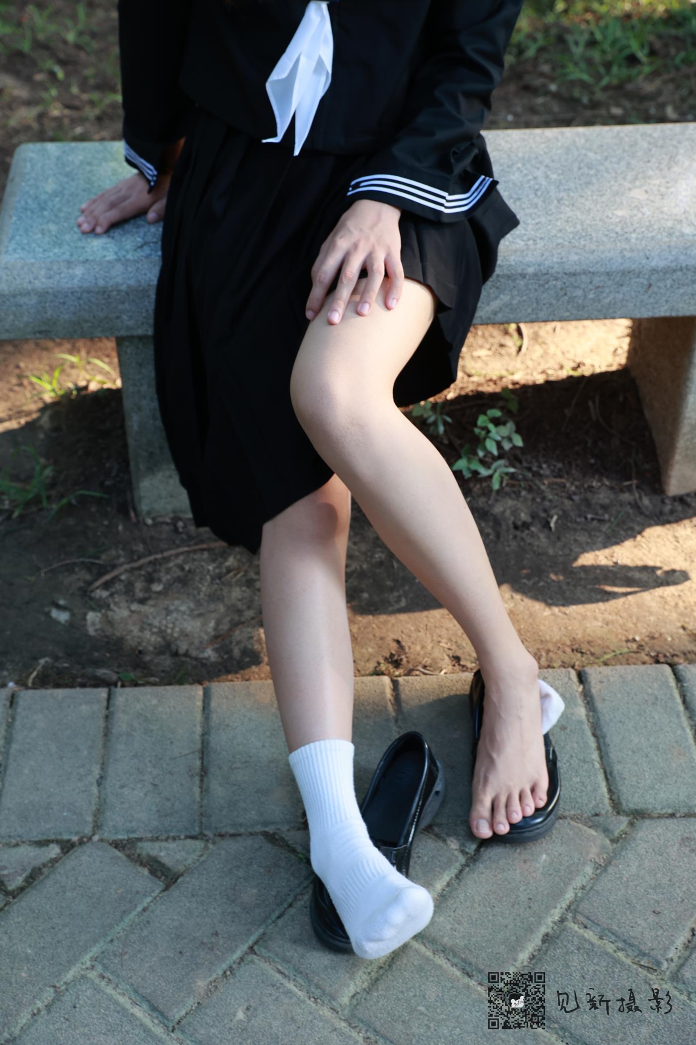 图片[75]-[见新摄影]NO.002 一厘甜酒 公园JK制服棉袜[161P] – 速更版-美库