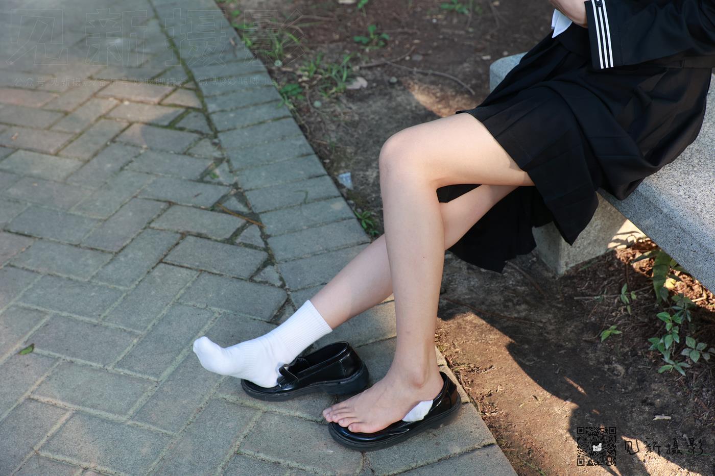 图片[77]-[见新摄影]NO.002 一厘甜酒 公园JK制服棉袜[161P] – 速更版-美库