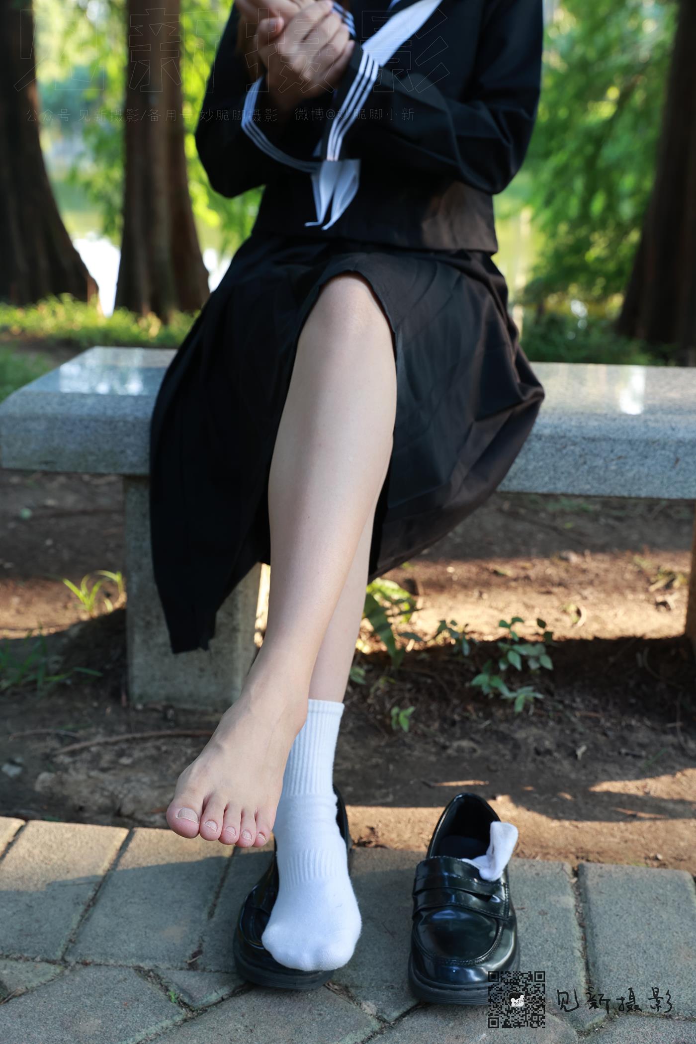 图片[85]-[见新摄影]NO.002 一厘甜酒 公园JK制服棉袜[161P] – 速更版-美库