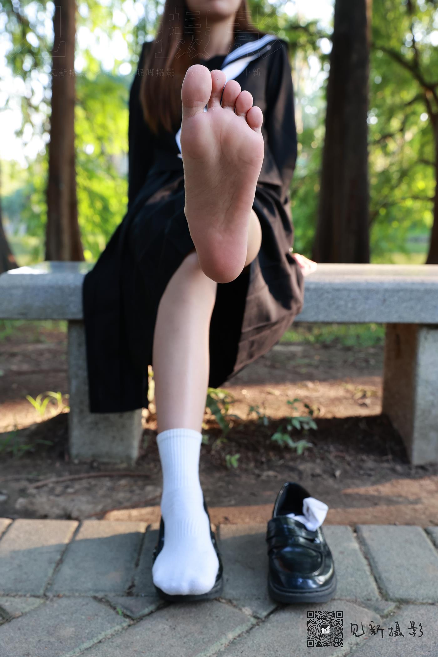图片[97]-[见新摄影]NO.002 一厘甜酒 公园JK制服棉袜[161P] – 速更版-美库
